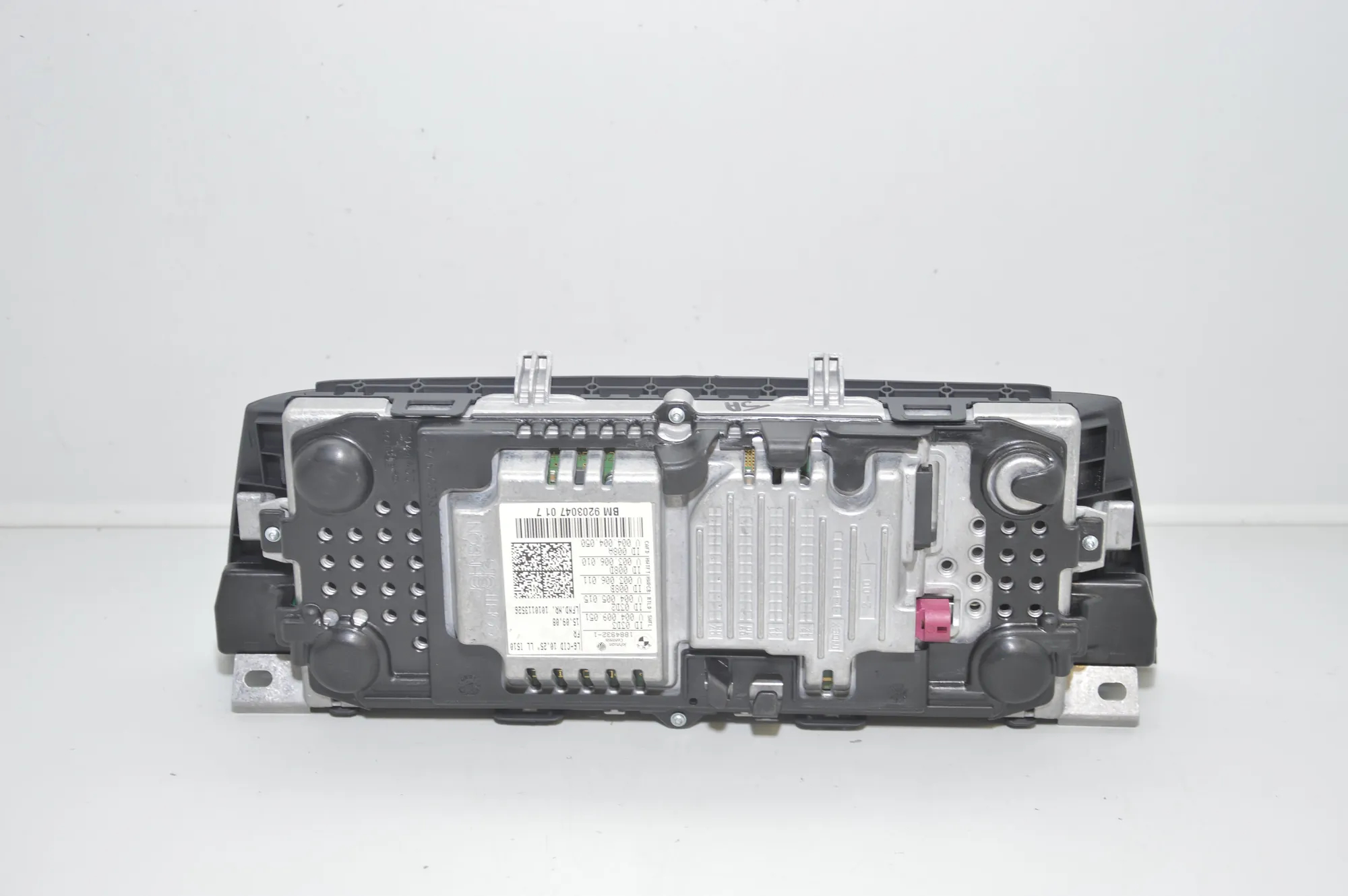 Navigation Screen Display – OEM 9203047 · BMW 7 (F01, F02) BMW 7 (F01, F02) 2008 – 3
