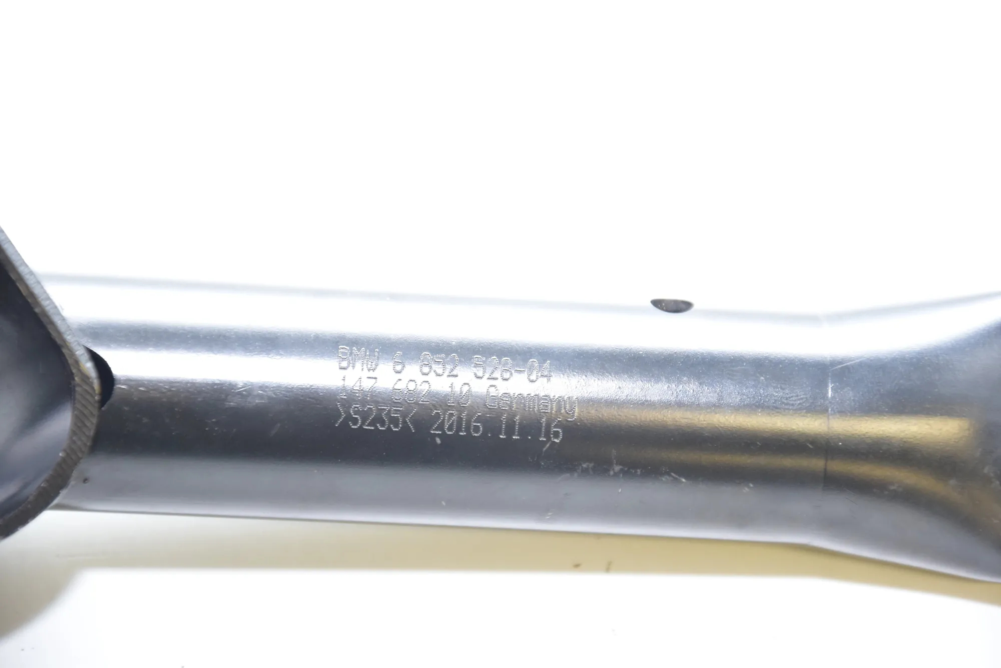 Other Body Parts – OEM 6852528 · BMW i3 (I01) Hybrid 2017 – 4