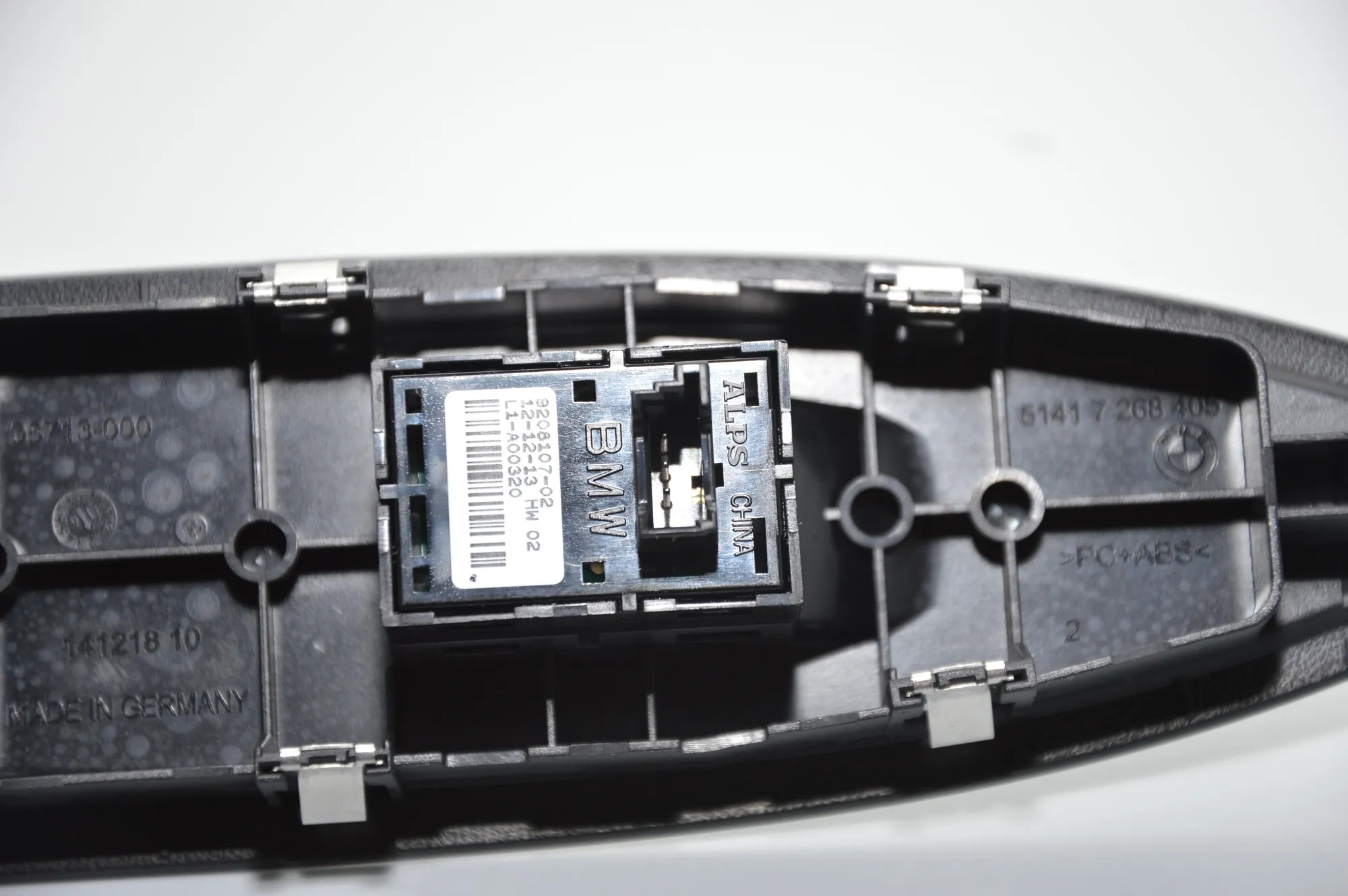 Front Right Door Window Switch – OEM 7318451 · BMW 4 Coupe (F32, F82) BMW 4 Coupe (F32, F82) 2014 – 5