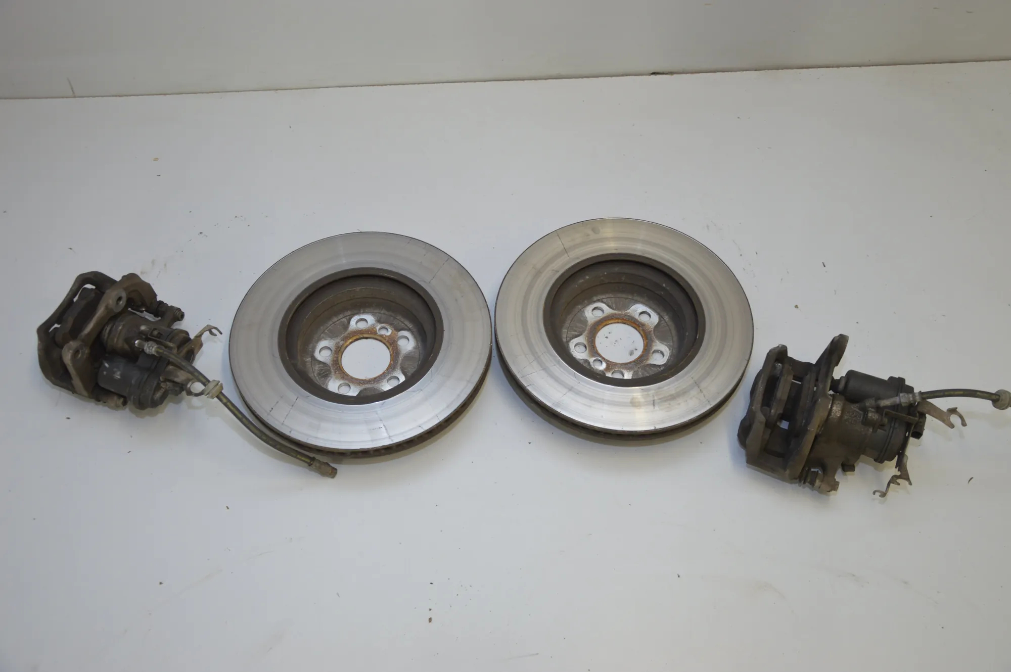 Brake Calipers And Disc Kit – OEM NA · BMW 7 (G11, G12) BMW 7 (G11, G12) 730 d, Ld xDrive 2016 – 4