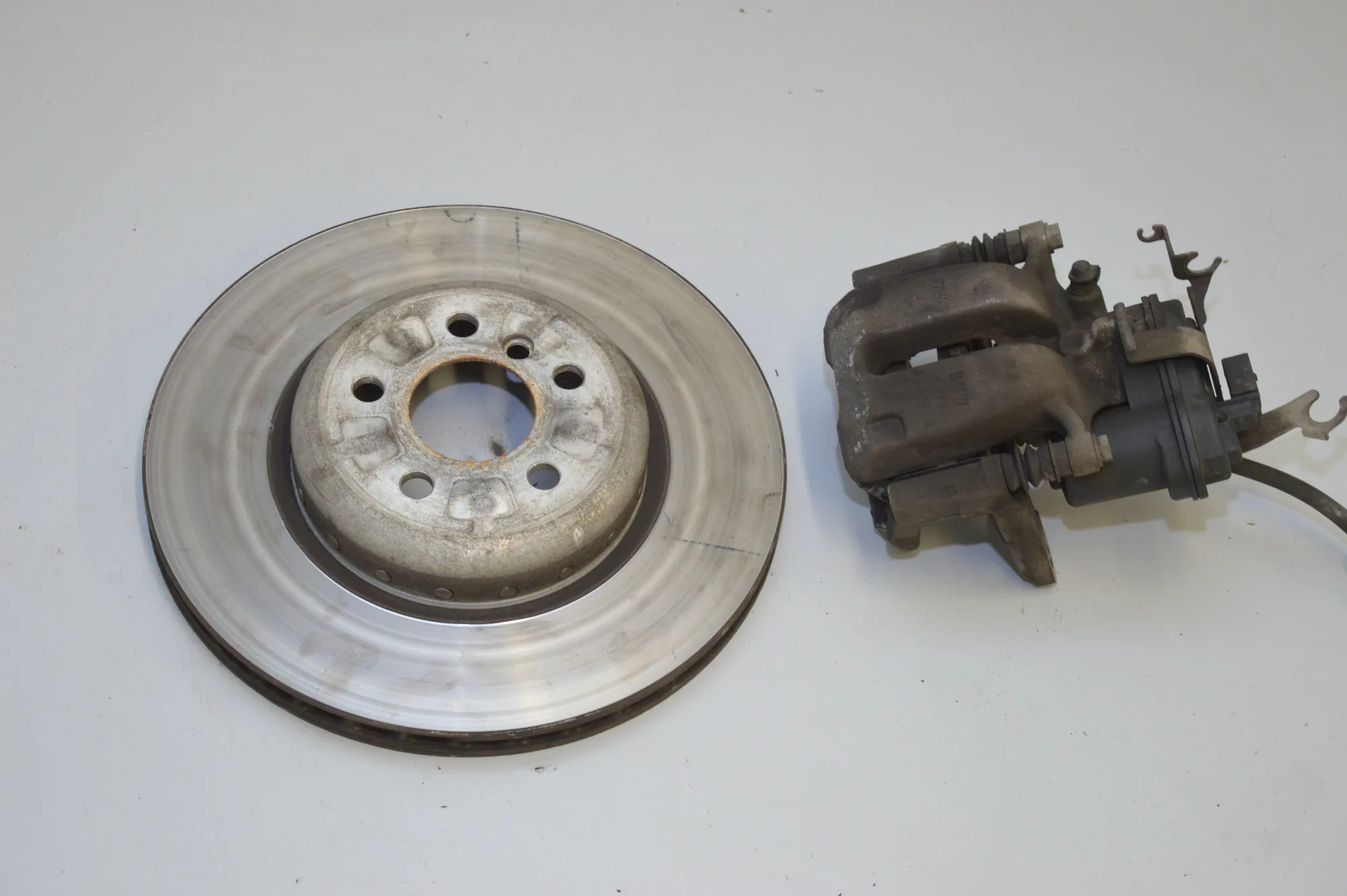 Brake Calipers And Disc Kit – OEM NA · BMW 7 (G11, G12) BMW 7 (G11, G12) 730 d, Ld xDrive 2016 – 2