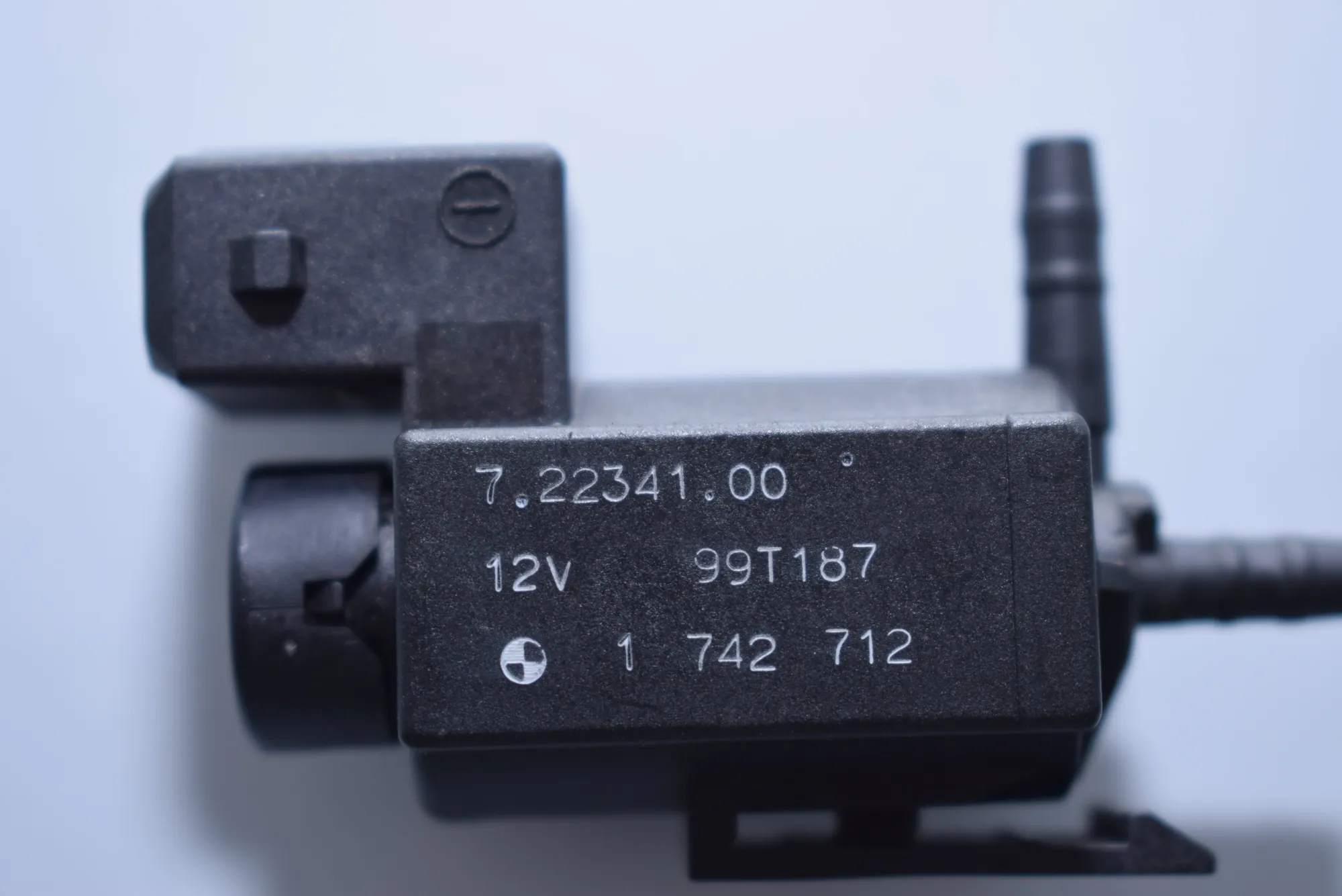 Solenoid Valve – OEM 1742712 · BMW 5 Touring (E39) 530 d 1999 – 5