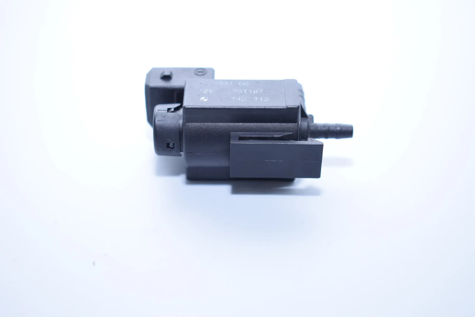 Solenoid Valve – OEM 1742712 · BMW 5 Touring (E39) 530 d 1999 – 4