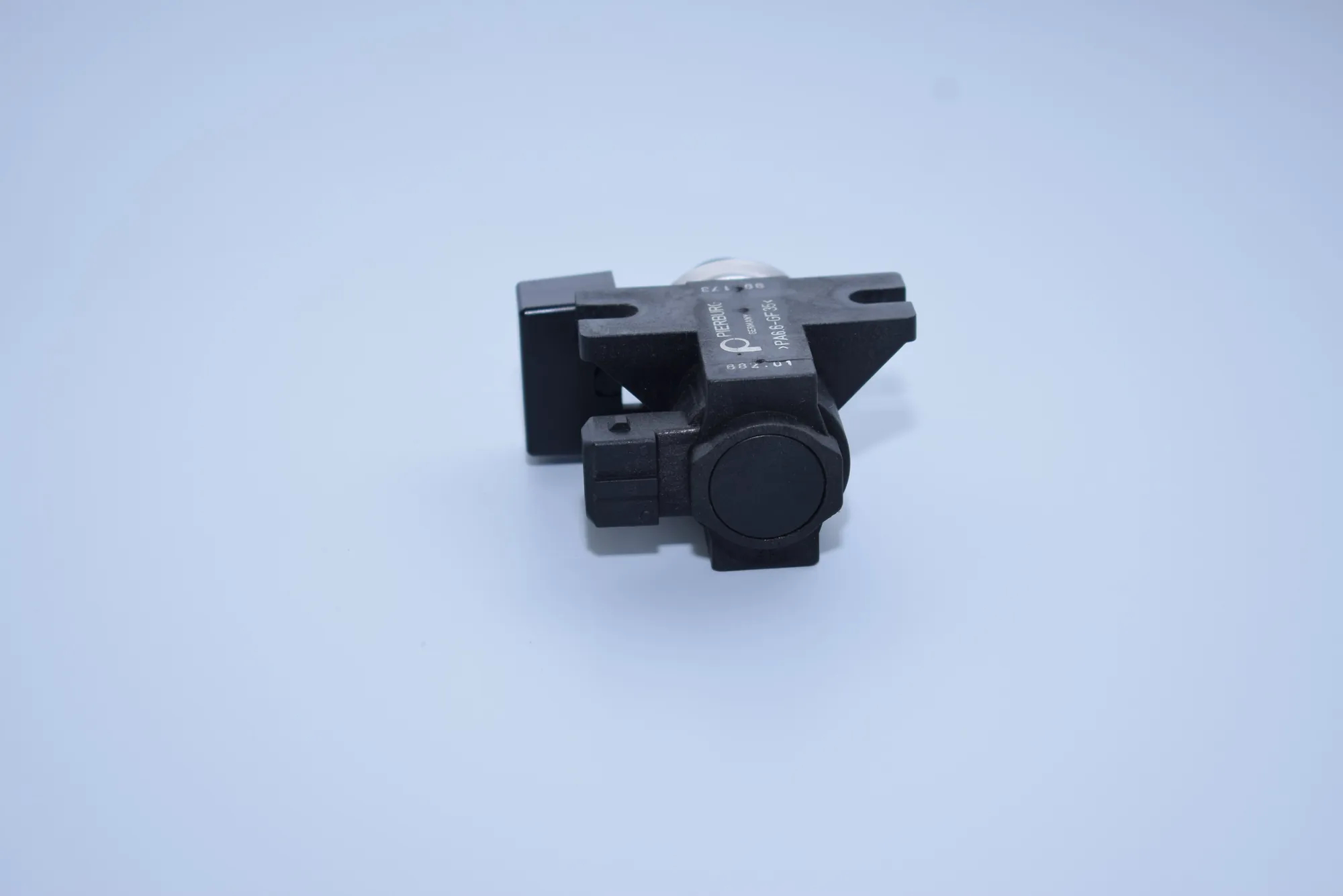 Solenoid Valve – OEM 2247906 · BMW 5 Touring (E39) 530 d 1999 – 3