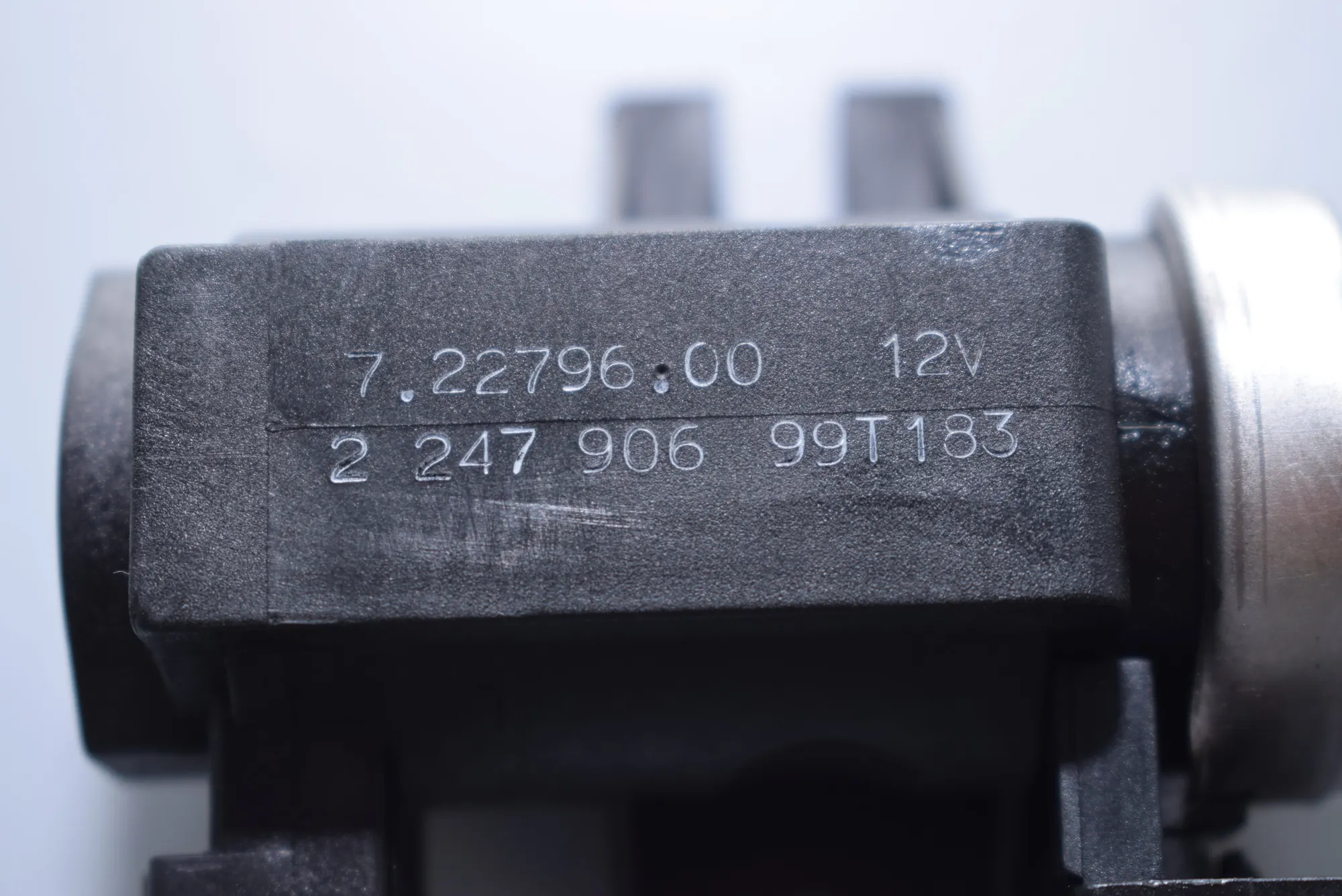 Solenoid Valve – OEM 2247906 · BMW 5 Touring (E39) 530 d 1999 – 5
