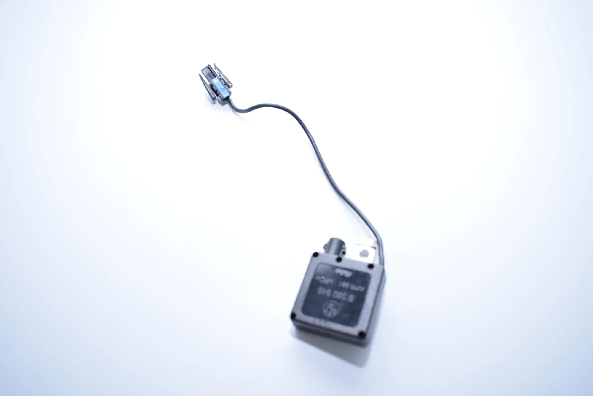 Antenna Amplifier – OEM 8380945 · BMW X5 (E53) 3.0 d 2005 – 4