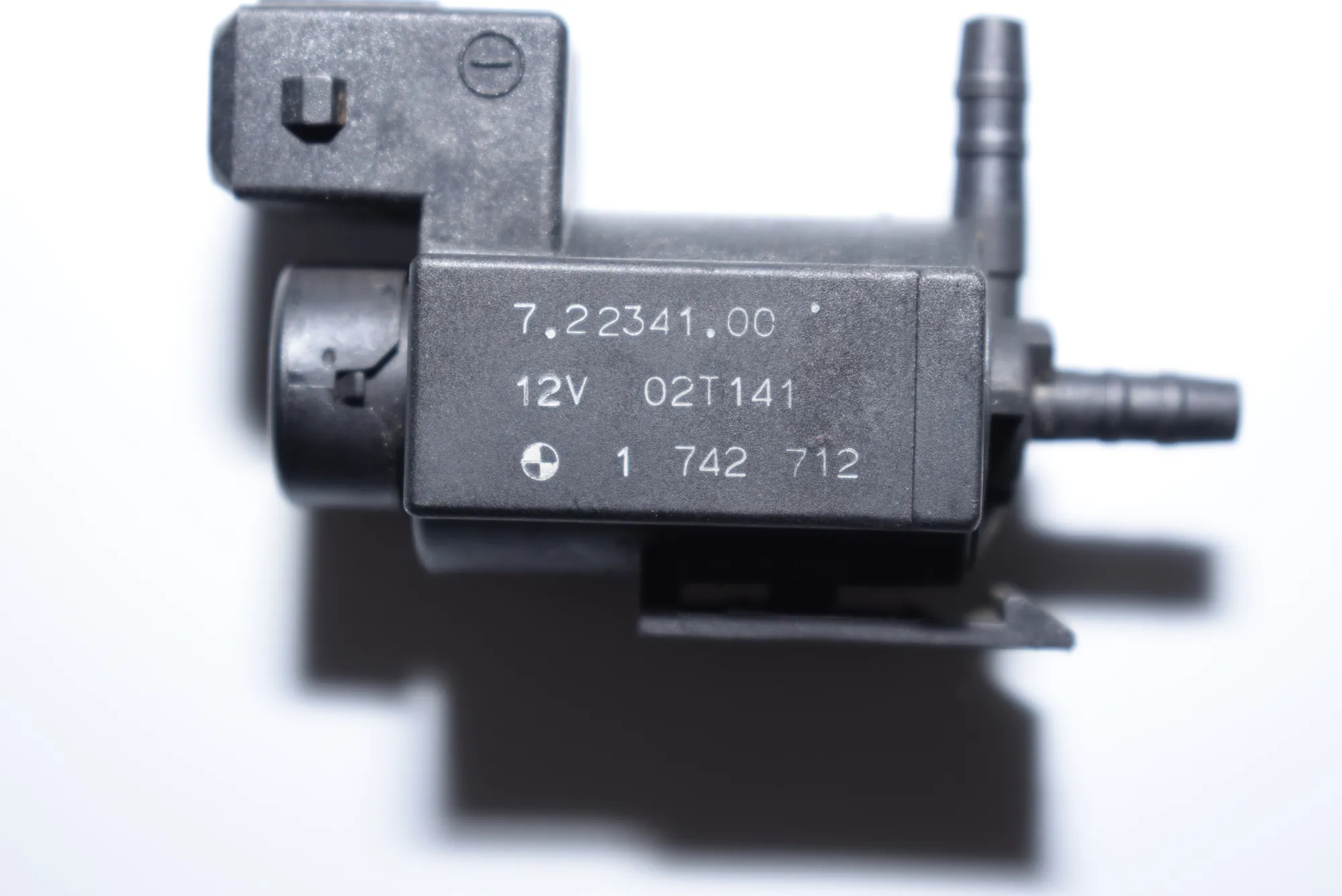 Solenoid Valve – OEM 1742712 · BMW 5 Touring (E39) 530 d 2002 – 5