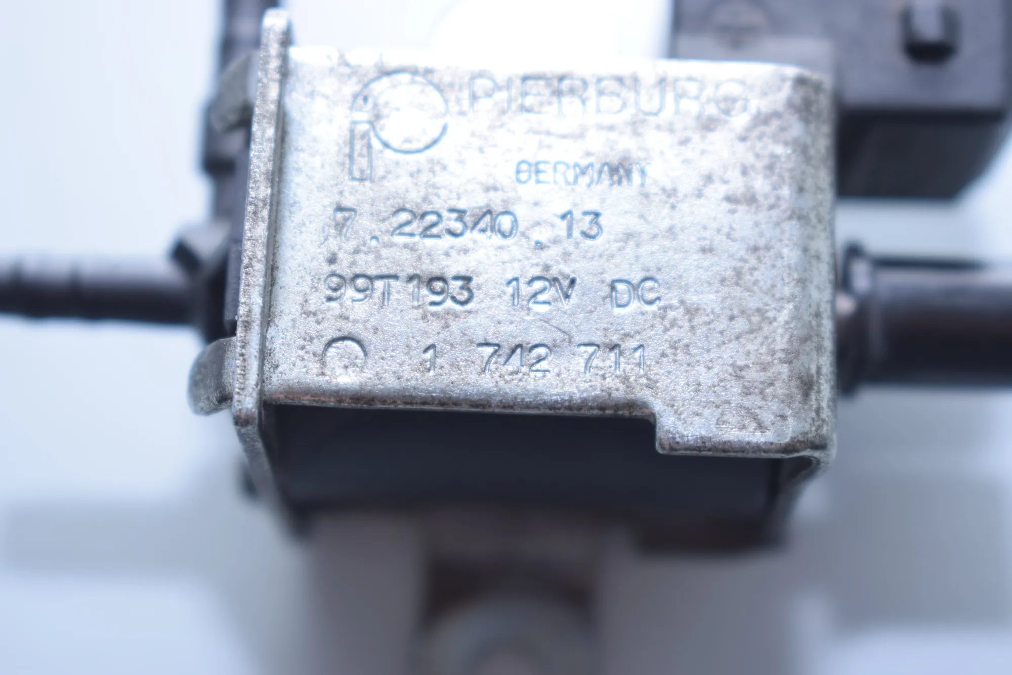Solenoid Valve – OEM 1742711 · BMW 7 (E38) BMW 7 (E38) 740 i, iL 1999 – 4