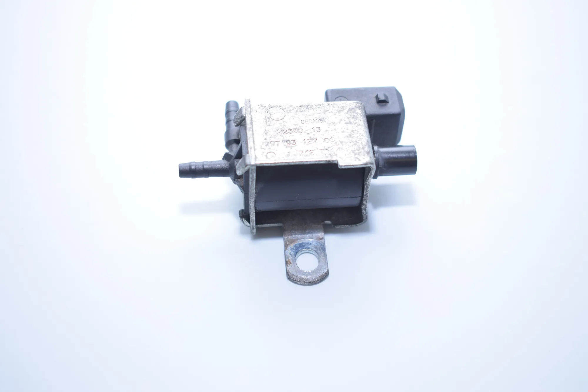 Solenoid Valve – OEM 1742711 · BMW 7 (E38) BMW 7 (E38) 740 i, iL 1999