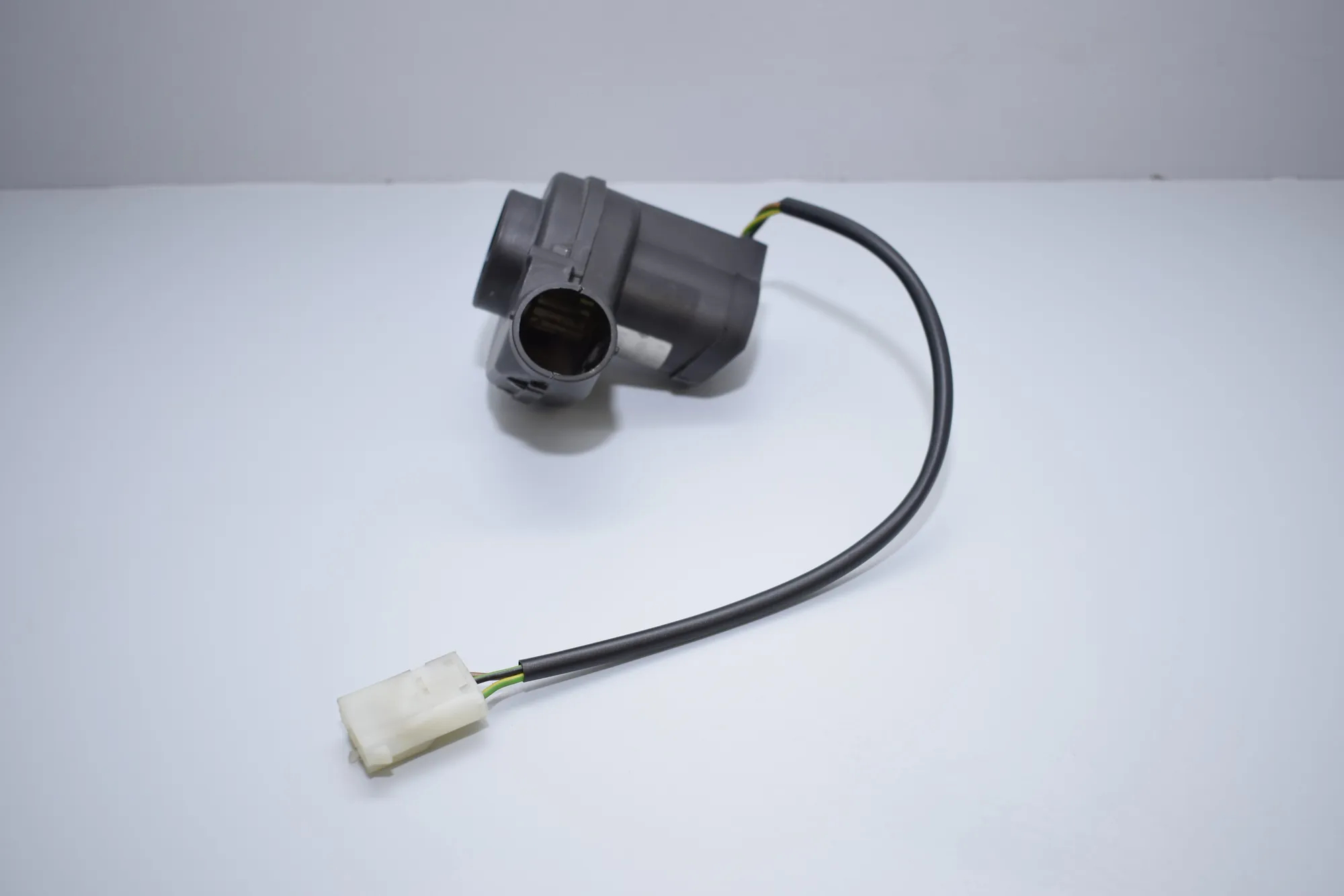 Other Control Units – OEM 0130002831 · BMW 5 Touring (E39) 530 d 1998