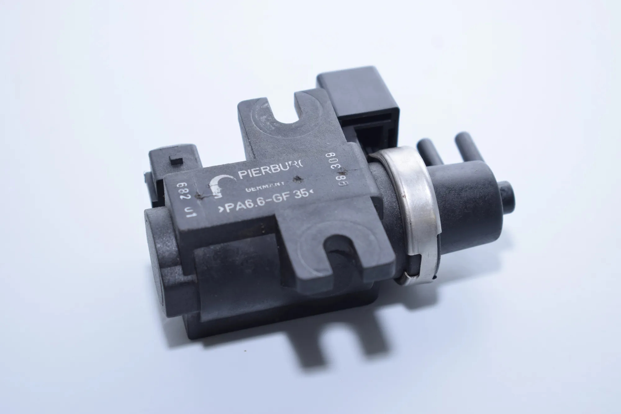 Solenoid Valve – OEM 2247906 · BMW 5 Touring (E39) 530 d 1998 – 2