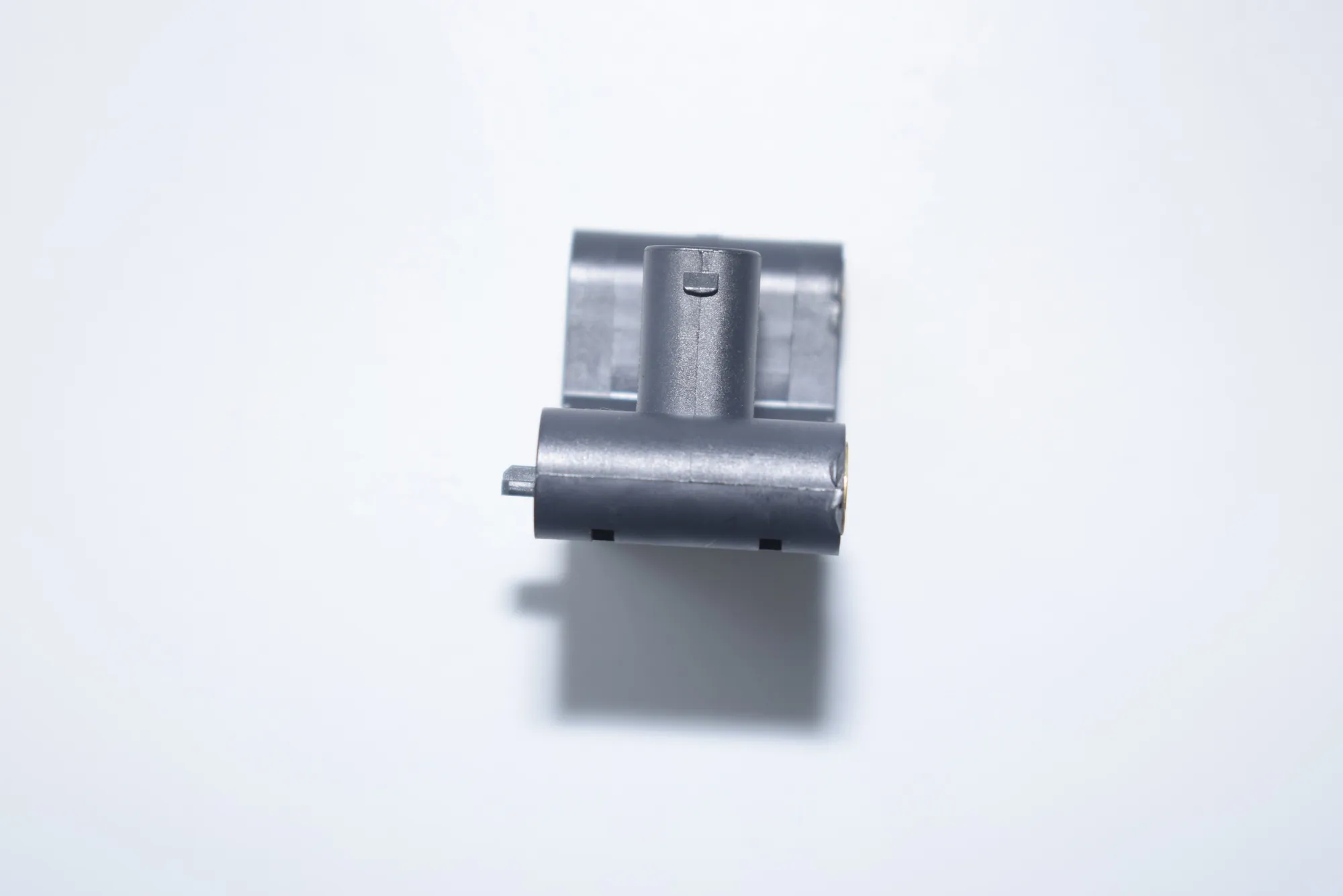 Front Left Impact Sensor – OEM 6956485 · BMW 3 Coupe (E92) 325 i 2006 – 2