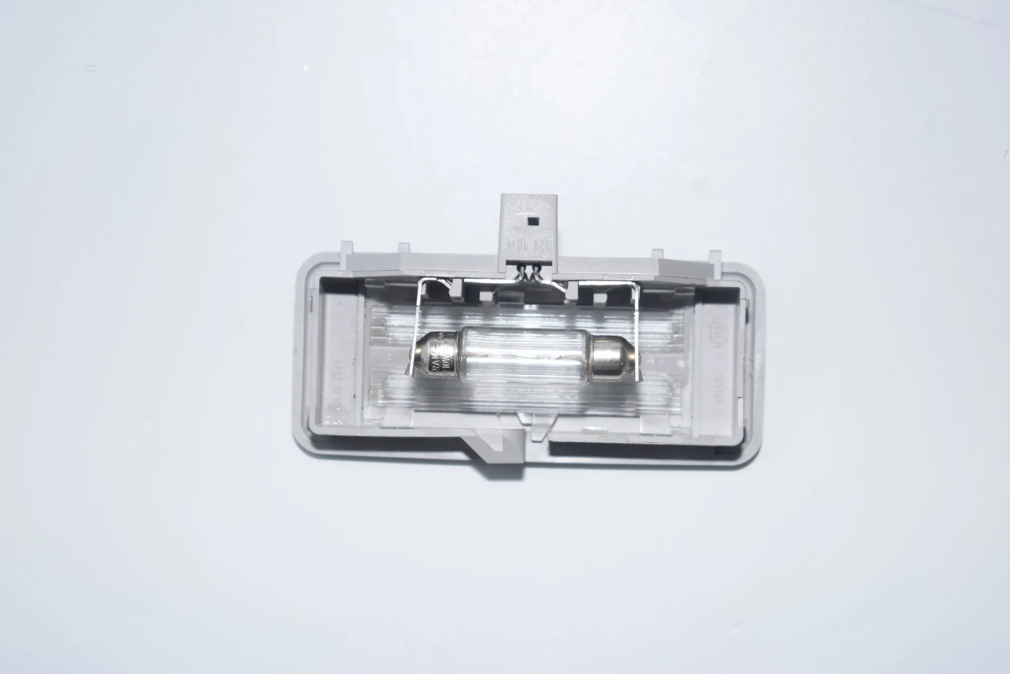 Interior Lighting – OEM 6962011 · BMW 3 Coupe (E92) 325 i 2006 – 3