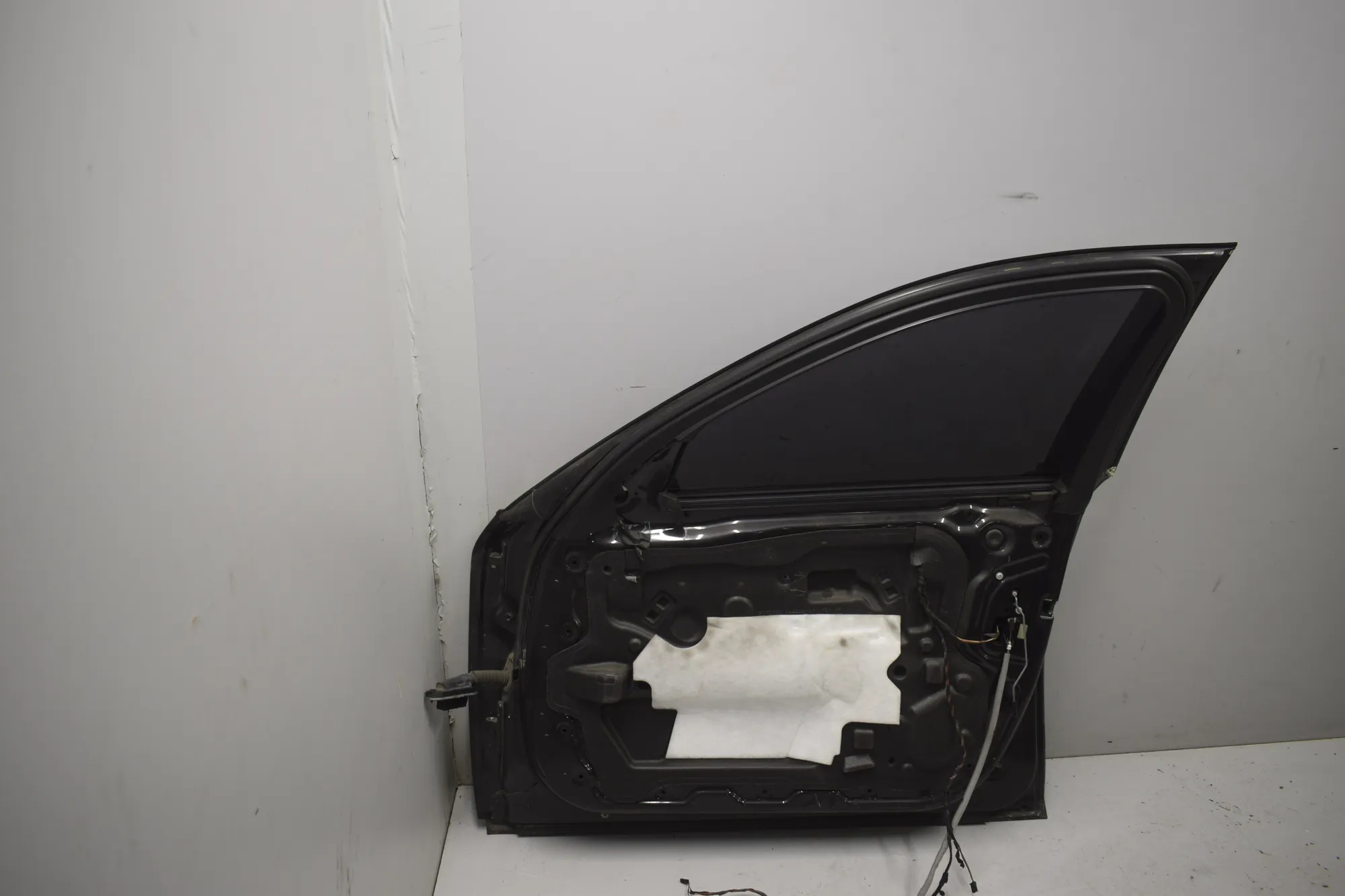 Front Right Door · BMW 5 (F10) 525 d 2010 – 3