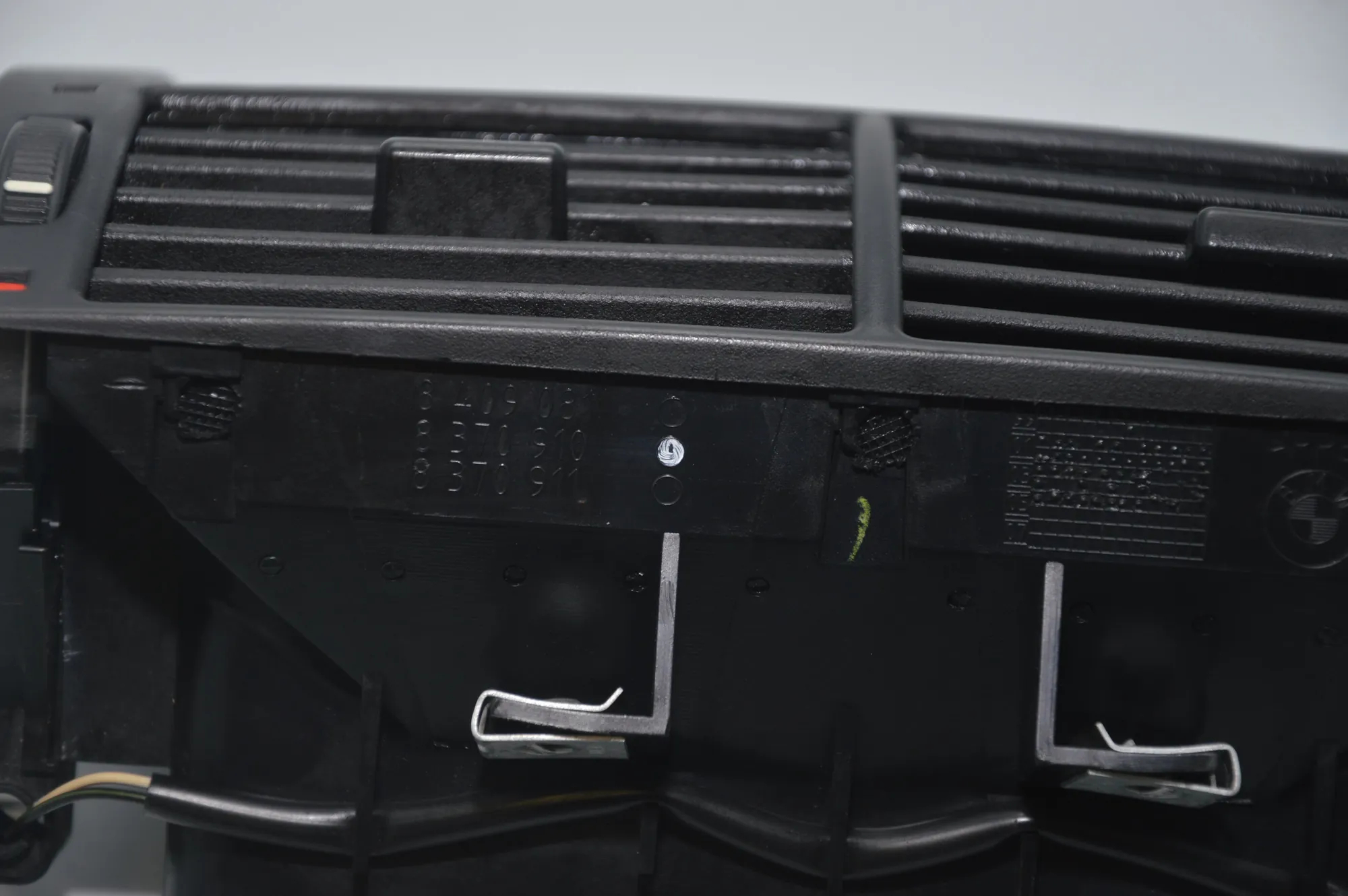 Dashboard Air Vents – OEM 8370910 · BMW X5 (E53) 4.8 is 2005 – 2