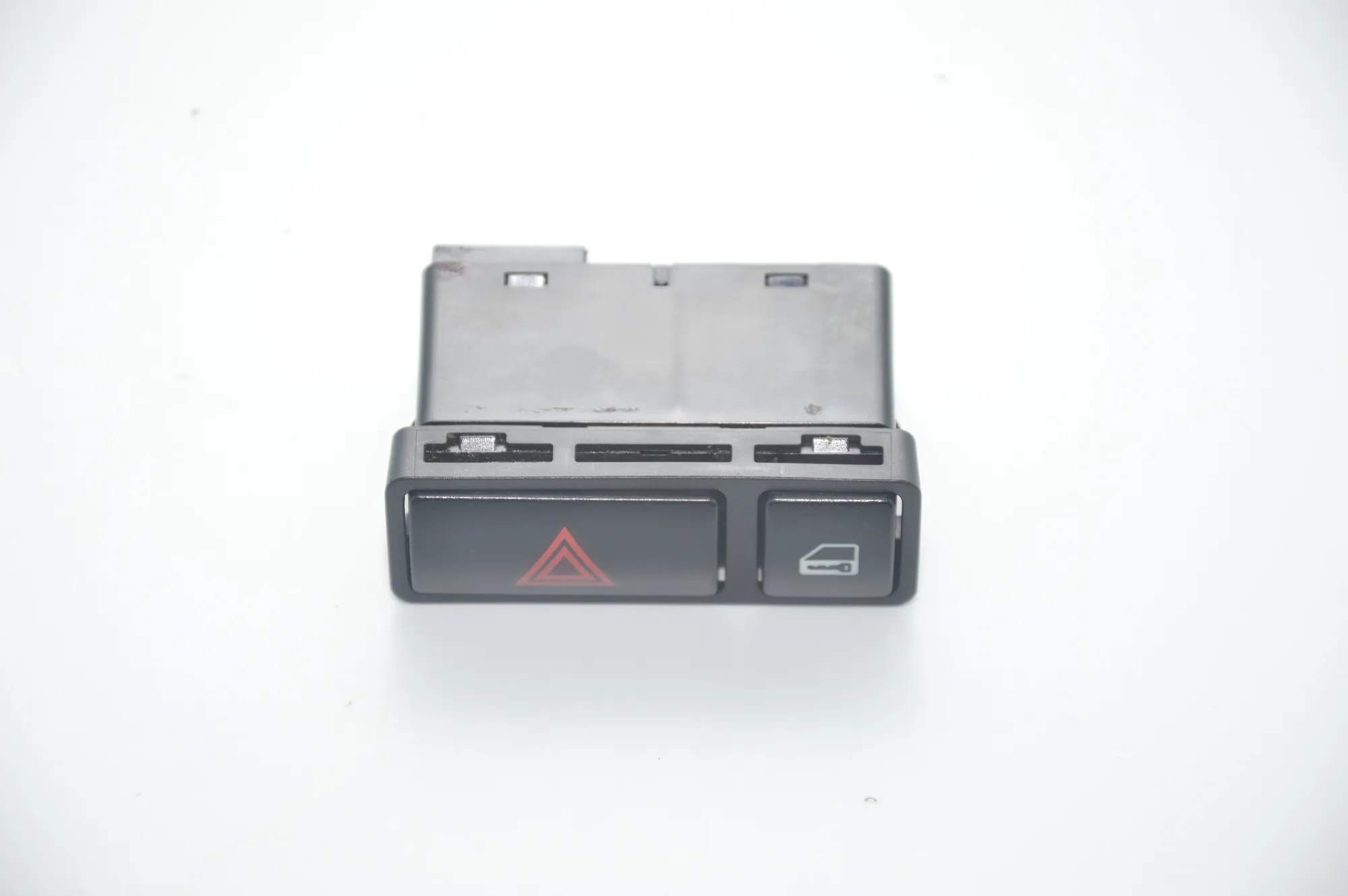 Switches – OEM 8368920 · BMW X5 (E53) 4.8 is 2005 – 3