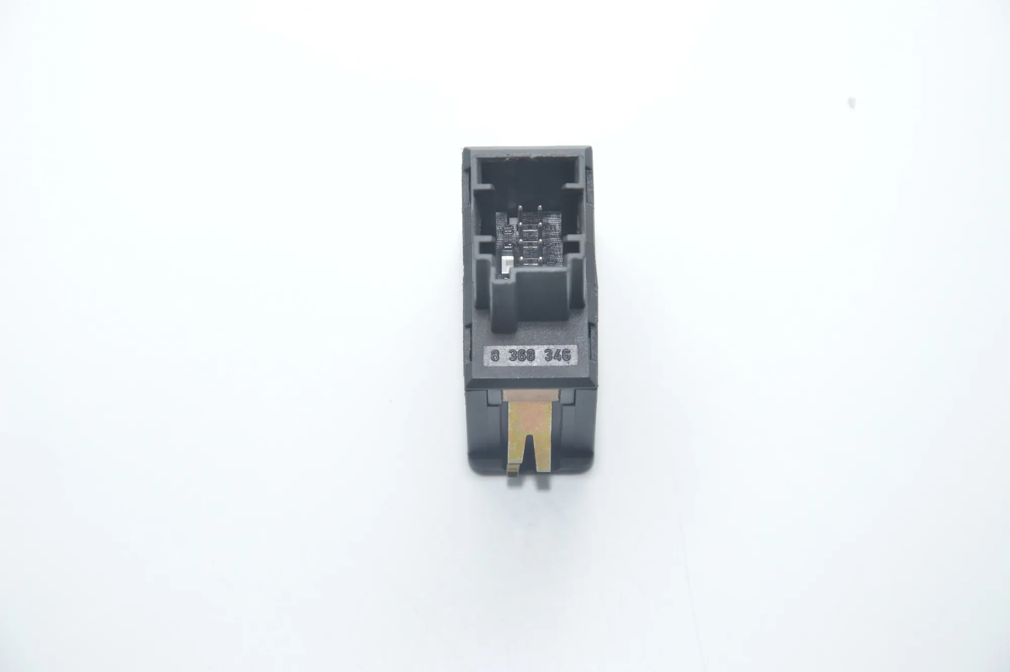 USB/AUX-In Socket Port – OEM 8368346 · BMW X5 (E53) 4.8 is 2005 – 5