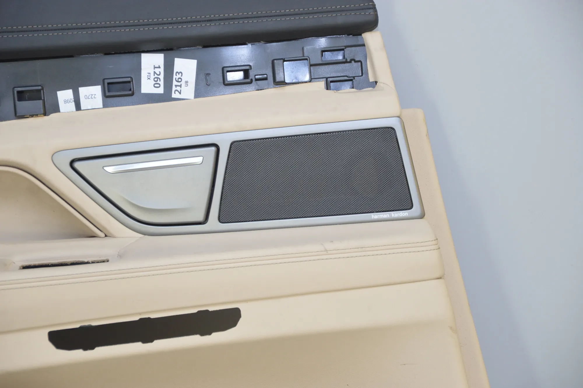 Rear Left Door Panel – OEM NA · BMW 7 (G11, G12) BMW 7 (G11, G12) 2015