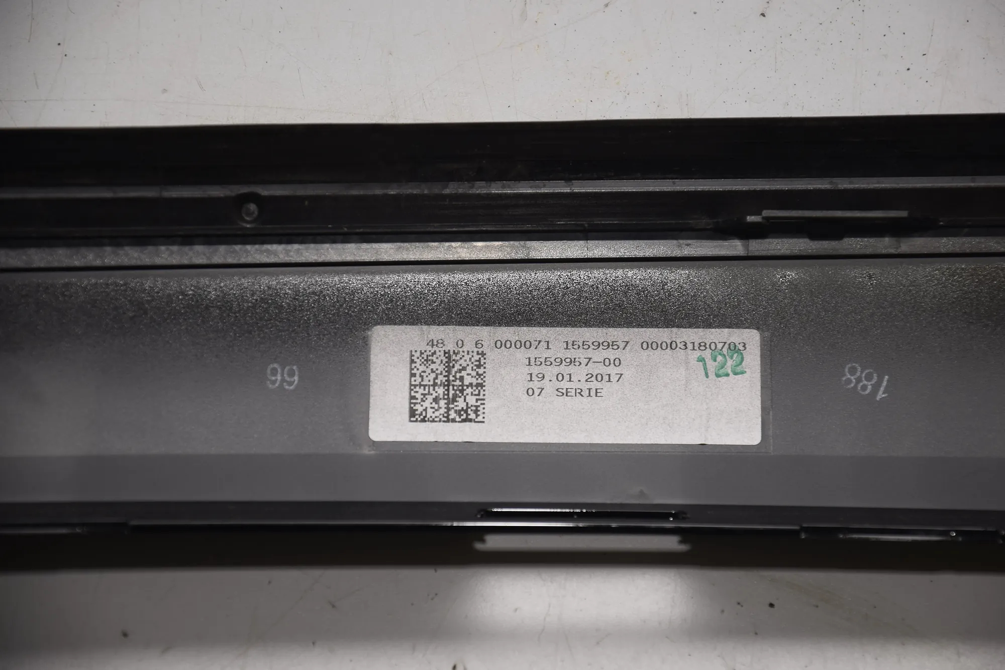 Other Body Parts – OEM 1559957 · BMW i3 (I01) Hybrid 2017 – 8