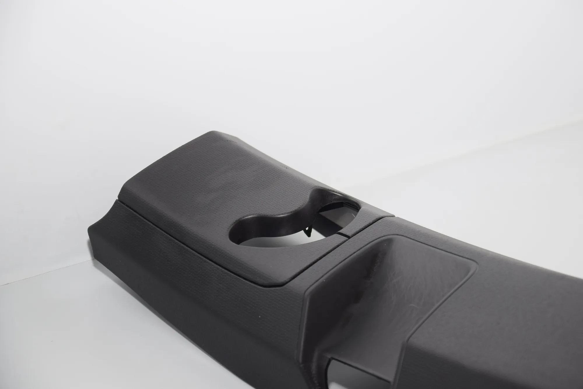 Right Side Pillar Trim – OEM 7287936 · BMW i3 (I01) Hybrid 2017 – 3