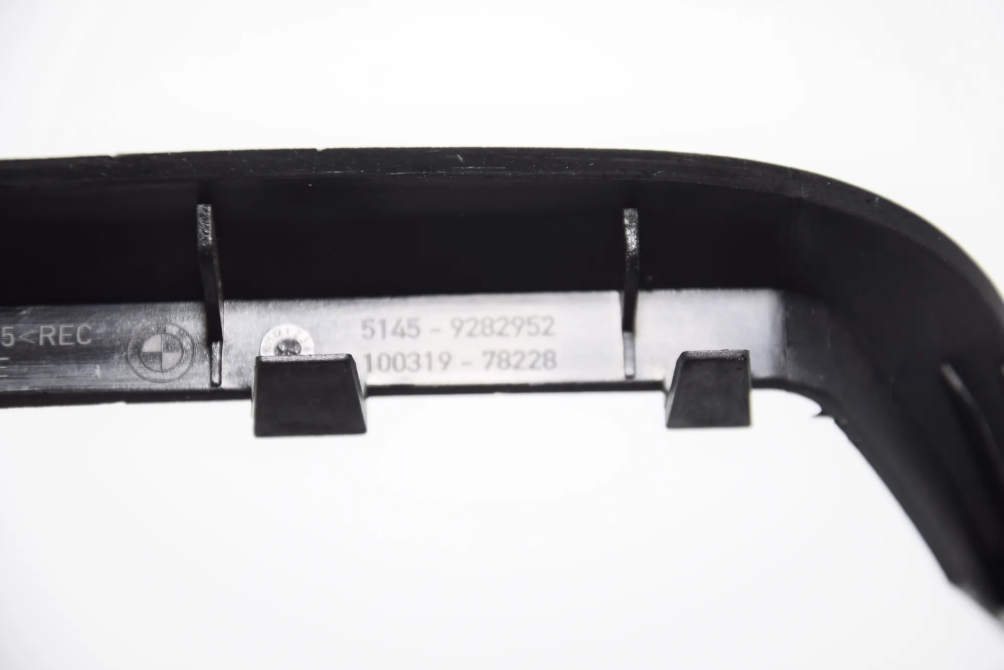 Other Interior Parts – OEM 9282952 · BMW i3 (I01) Hybrid 2017 – 5
