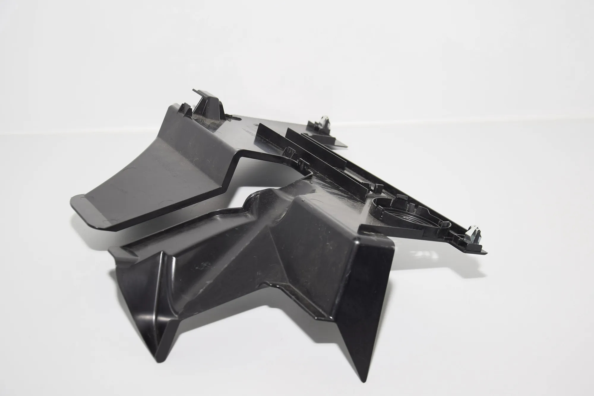 Other Interior Parts – OEM 9283031 · BMW i3 (I01) Hybrid 2017 – 3