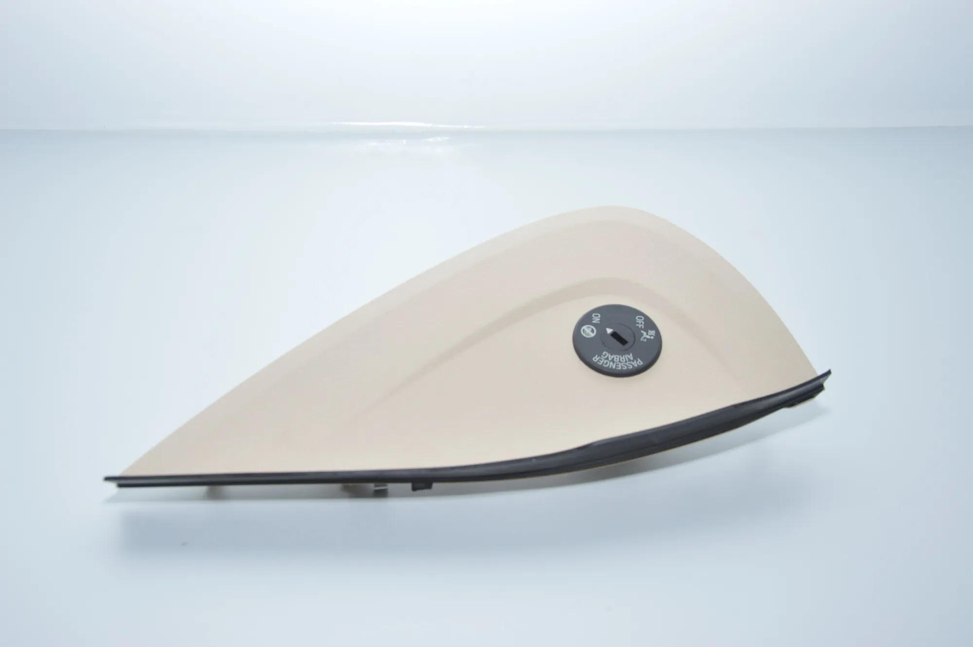 Other Interior Parts – OEM 9381390 · BMW 7 (G11, G12) BMW 7 (G11, G12) 2015 – 2