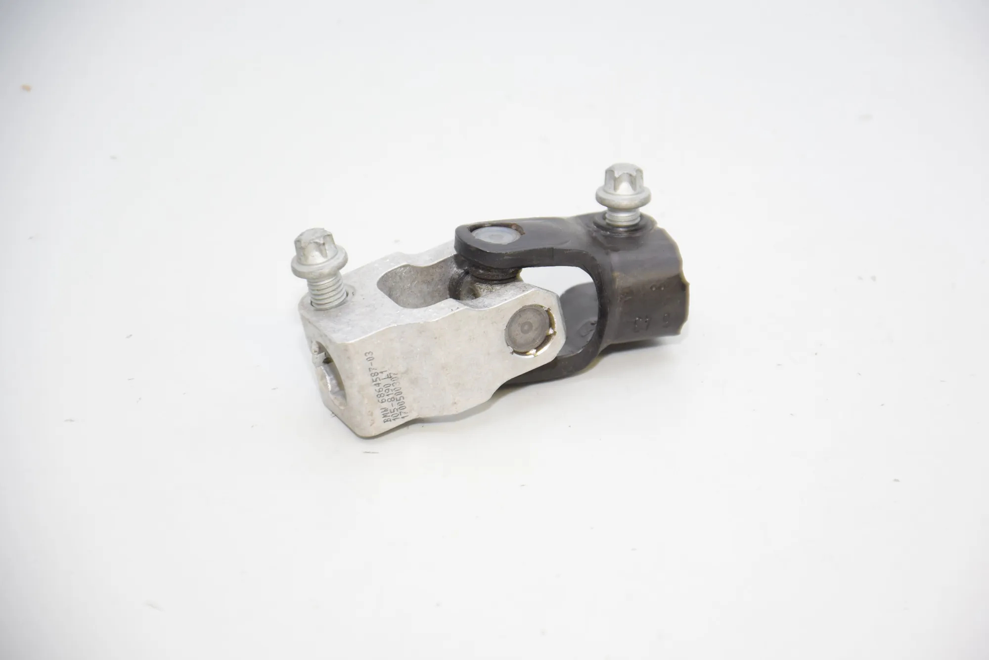 Steering Column Shaft Joint – OEM 6864587 · BMW i3 (I01) Hybrid 2017