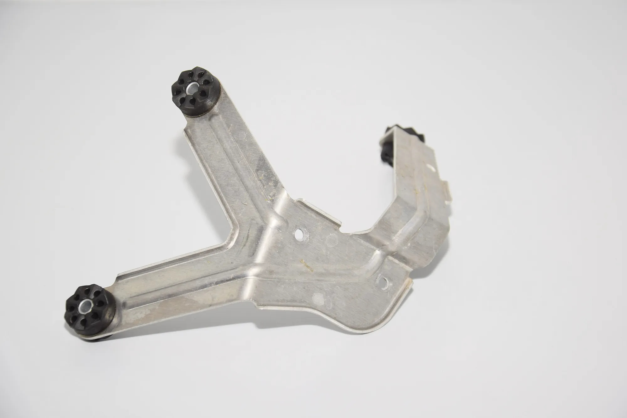 Other Body Parts – OEM 6850470 · BMW i3 (I01) Hybrid 2017 – 3