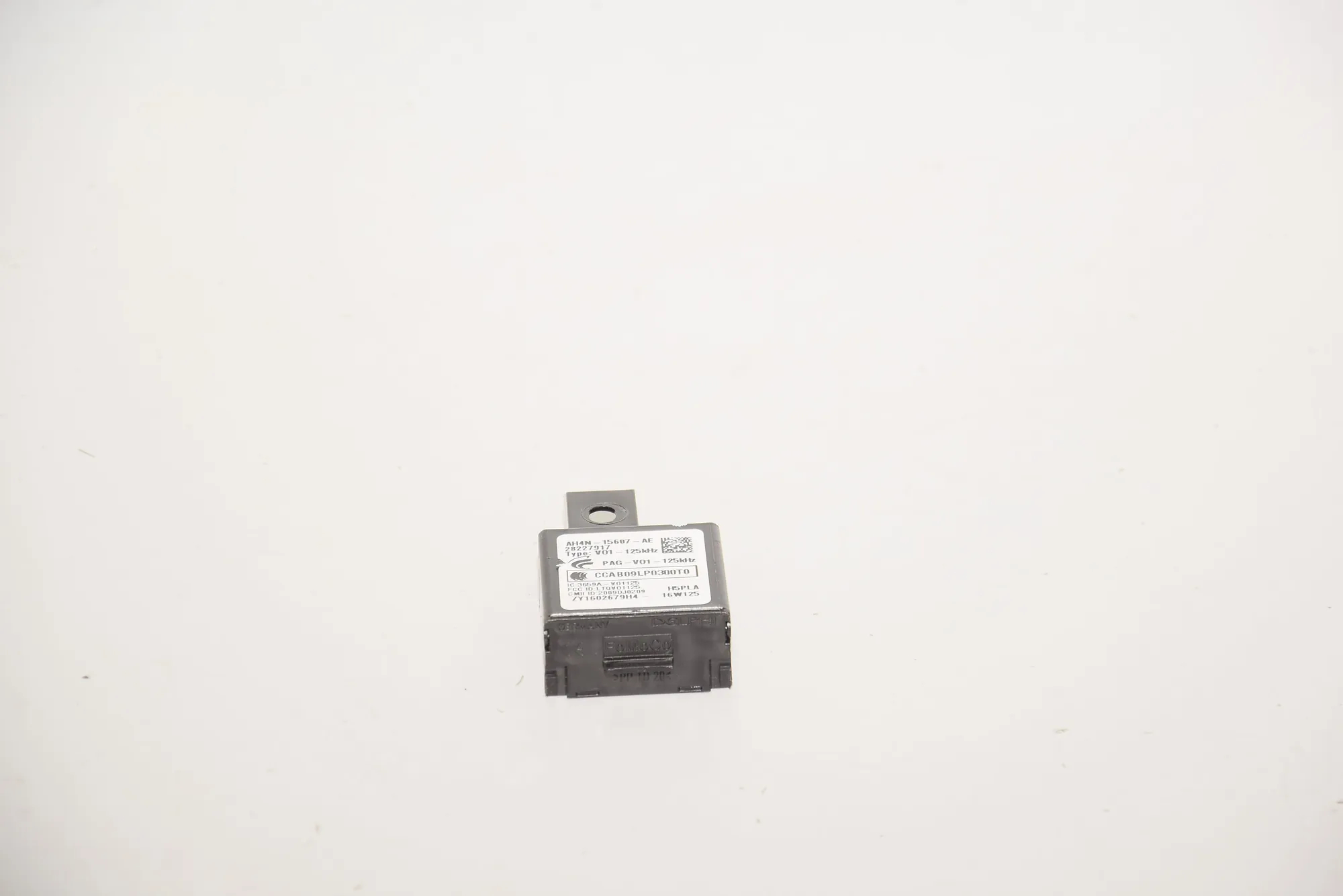 Other Control Units – OEM AH4N-15607-AE · LAND ROVER DISCOVERY IV (L319) 3.0 TD 4x4 2016