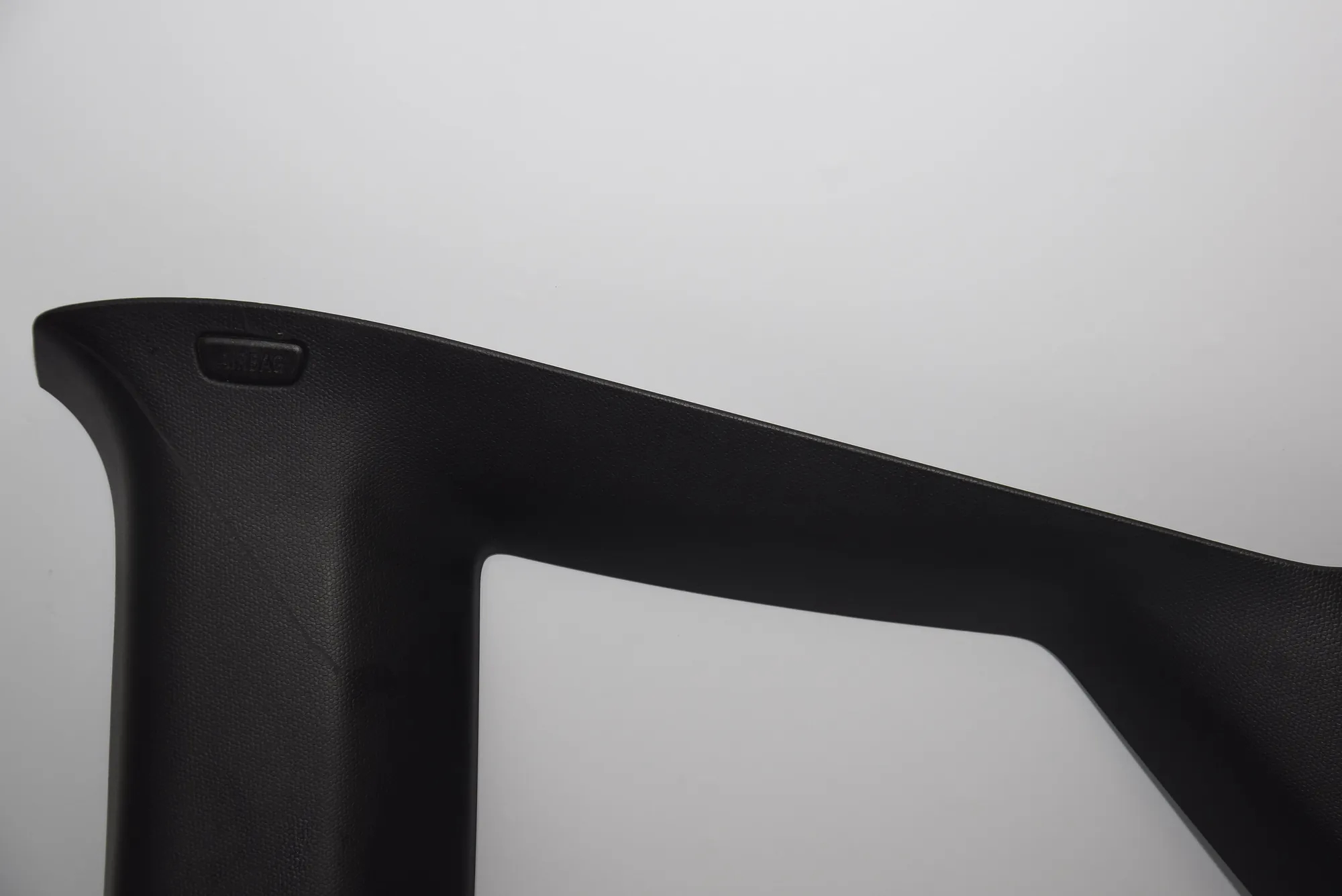 Right Side Pillar Trim – OEM 7275670 · BMW i3 (I01) Hybrid 2017 – 3