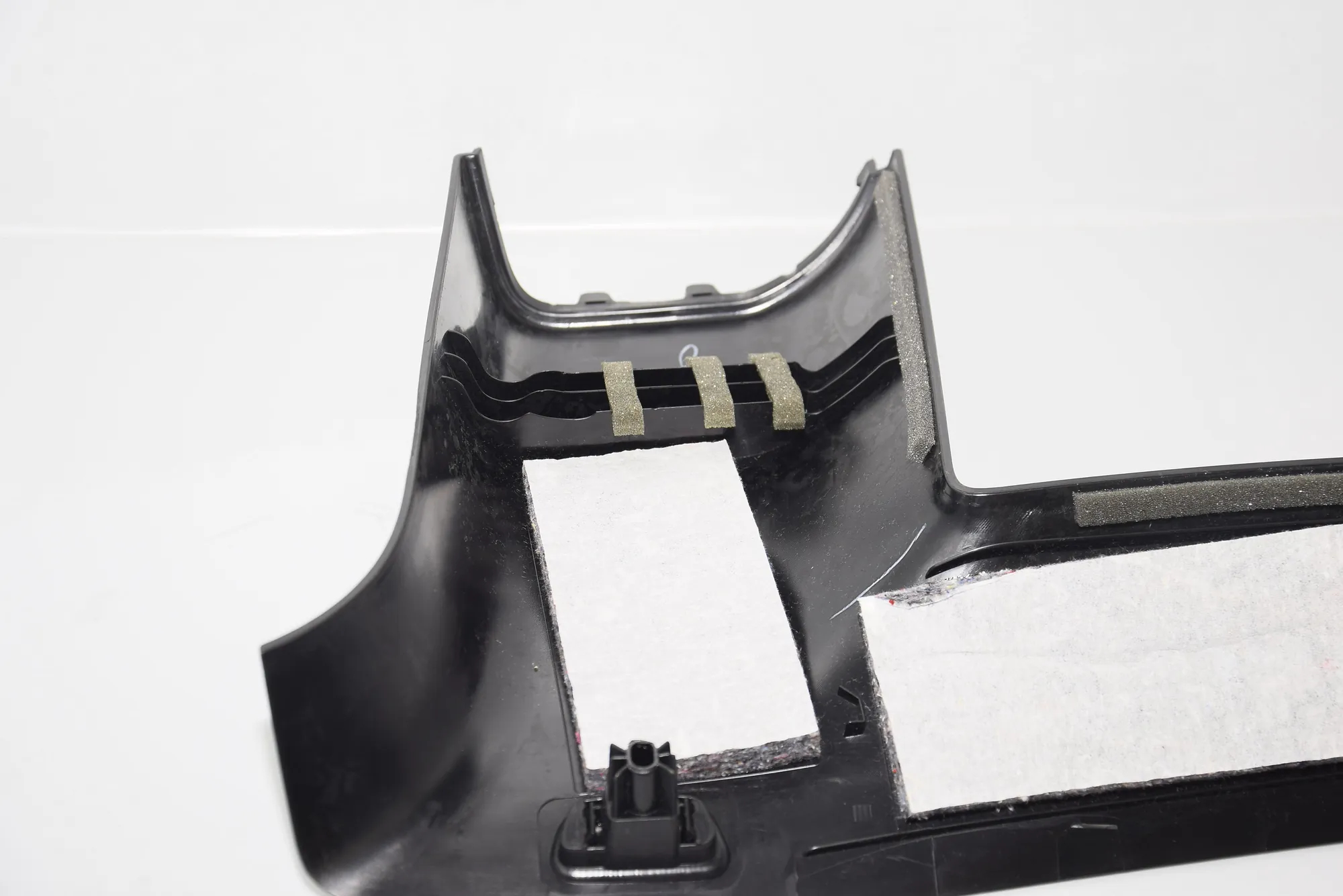 Right Side Pillar Trim – OEM 7275670 · BMW i3 (I01) Hybrid 2017 – 6