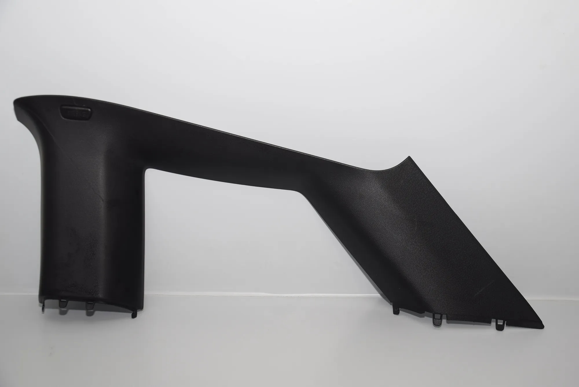 Right Side Pillar Trim – OEM 7275670 · BMW i3 (I01) Hybrid 2017