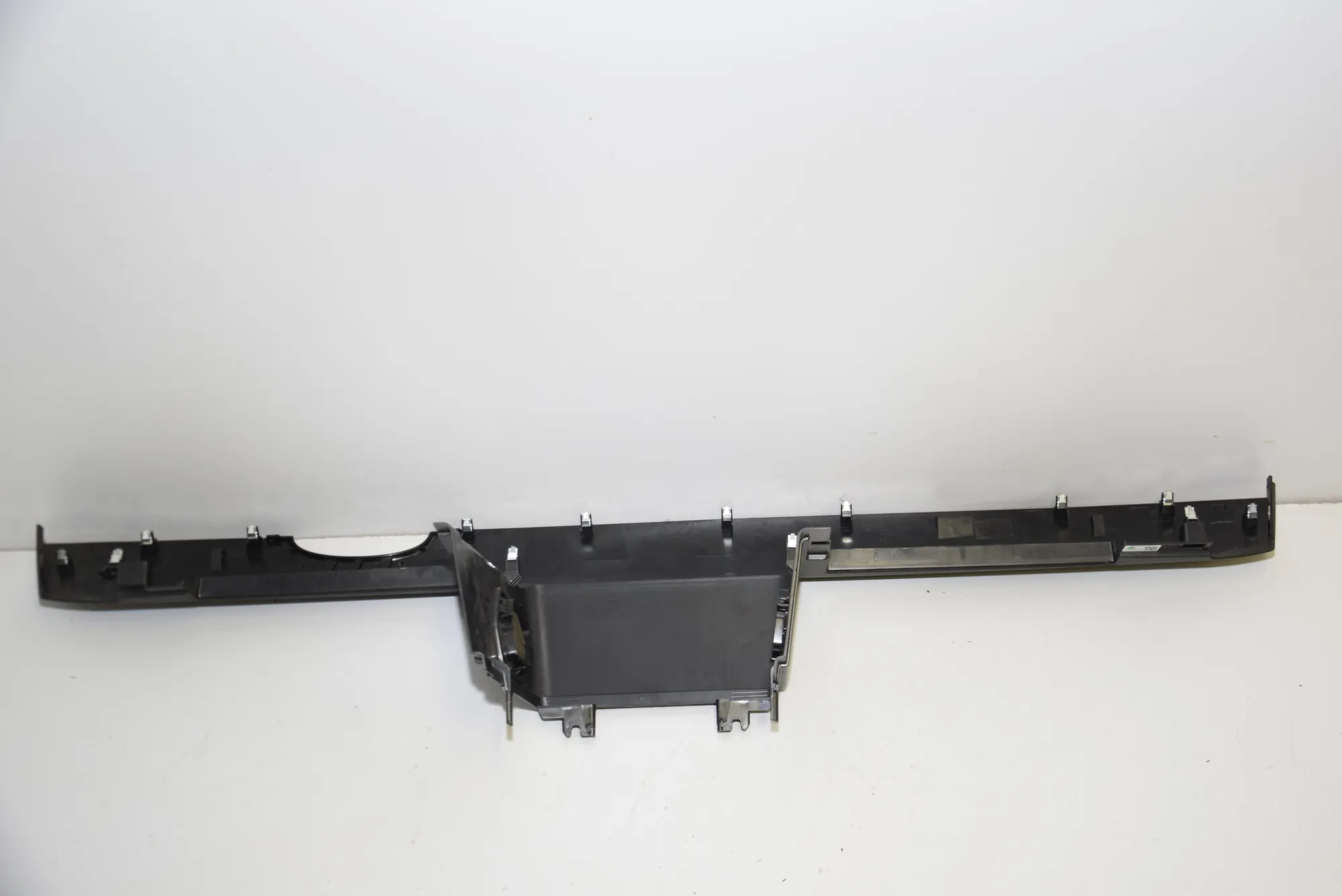 Other Interior Parts – OEM 9303498 · BMW i3 (I01) Hybrid 2017 – 7