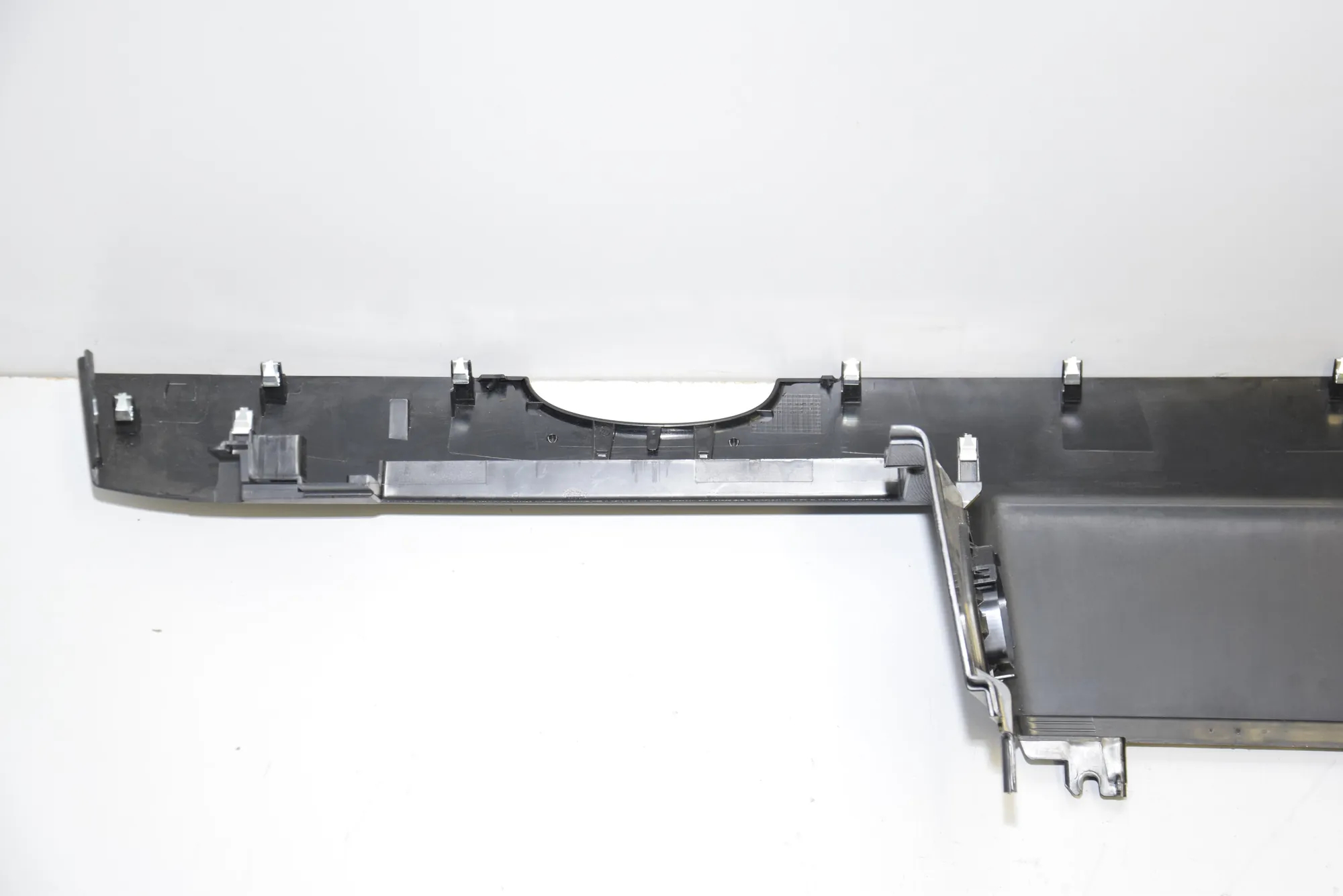Other Interior Parts – OEM 9303498 · BMW i3 (I01) Hybrid 2017 – 4