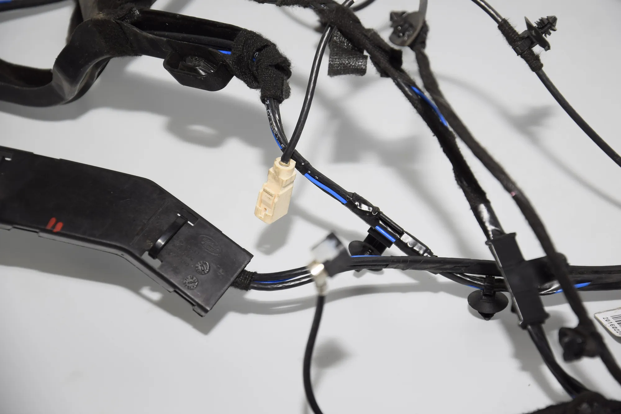 Navigation Cable Harness – OEM CH22-14588-AB · LAND ROVER DISCOVERY IV (L319) 3.0 TD 4x4 2016 – 3