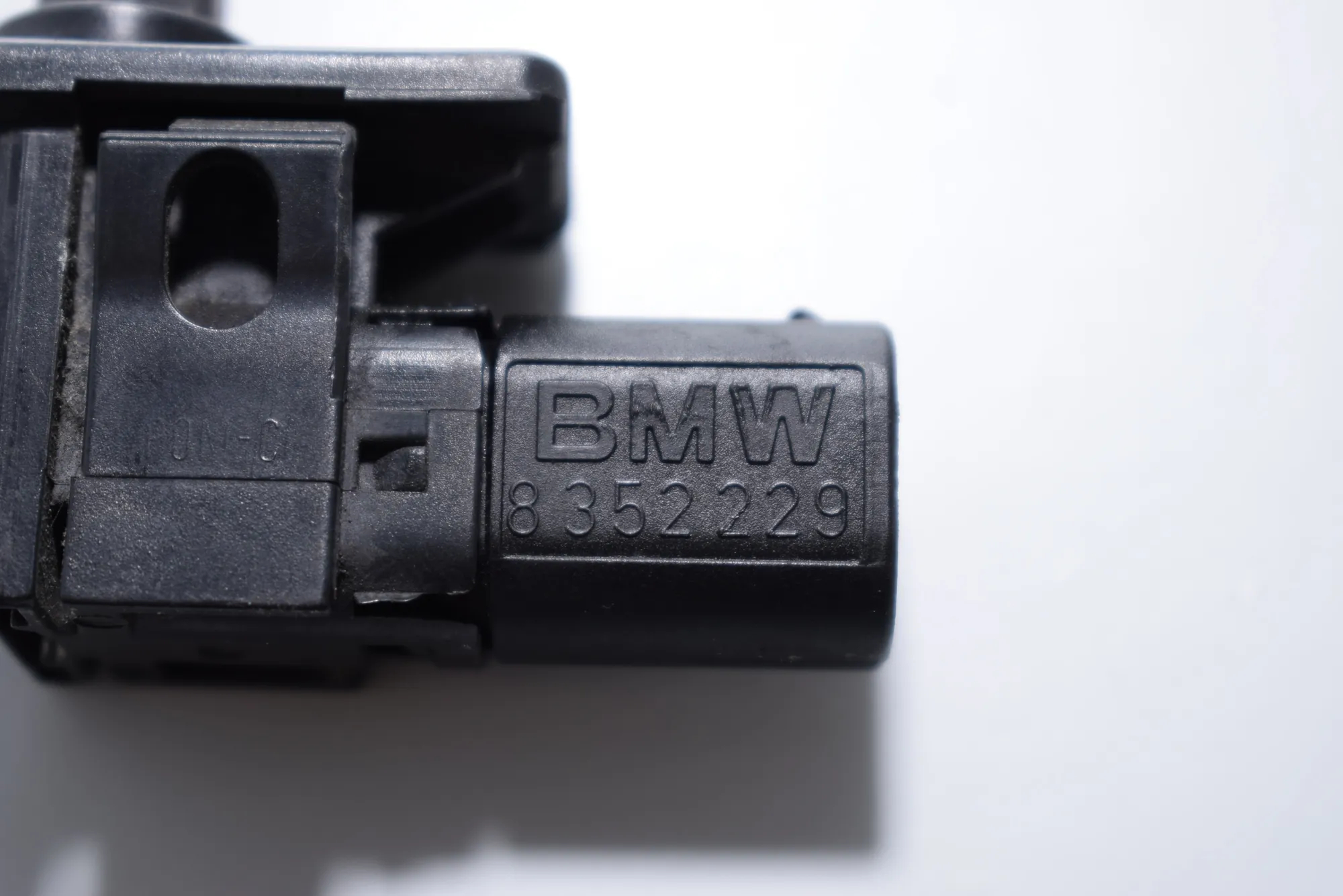 Switches – OEM 8352229 · BMW X5 (E53) 4.6 is 2003 – 7