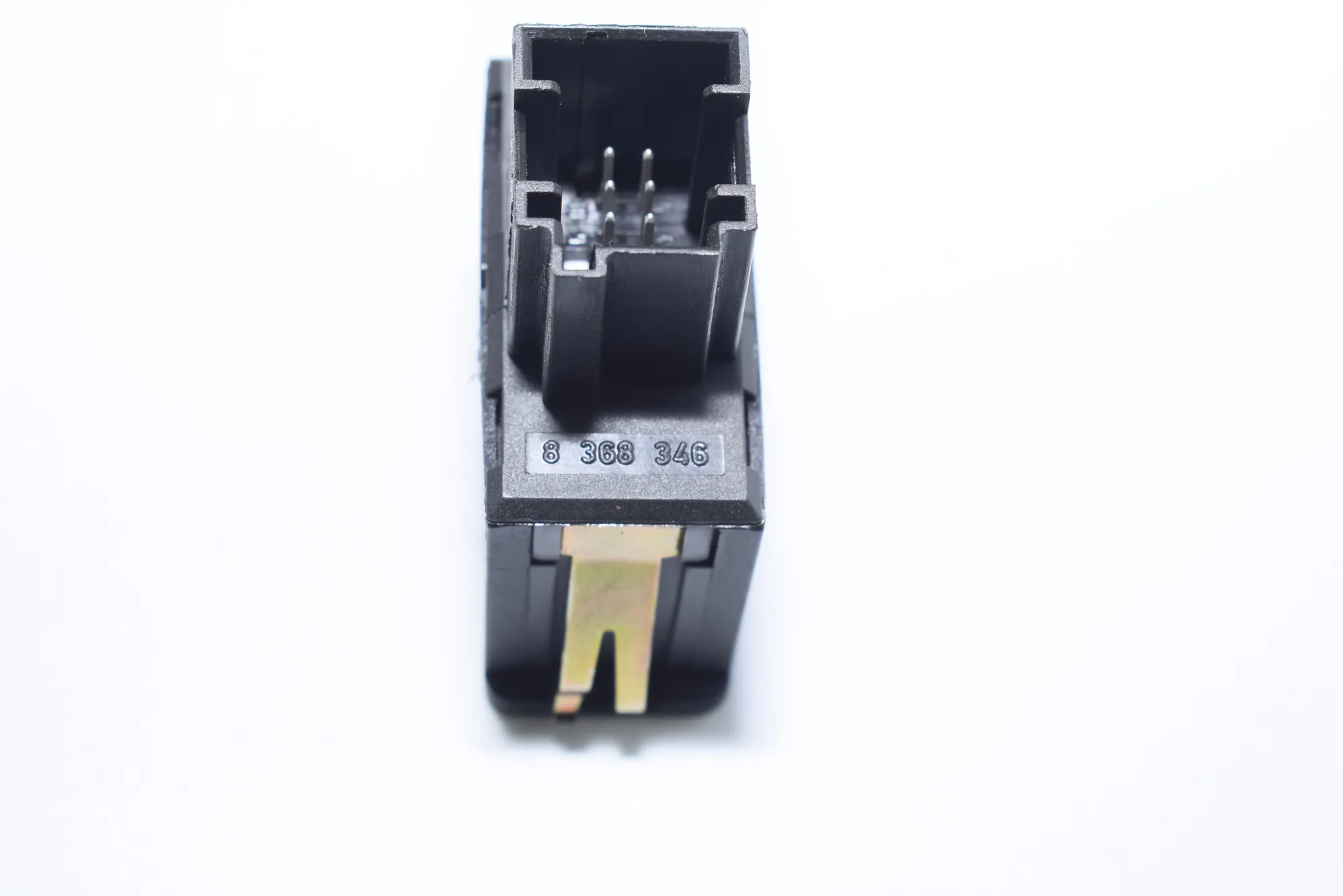 USB/AUX-In Socket Port – OEM 8368346 · BMW X5 (E53) 4.8 is 2004 – 5