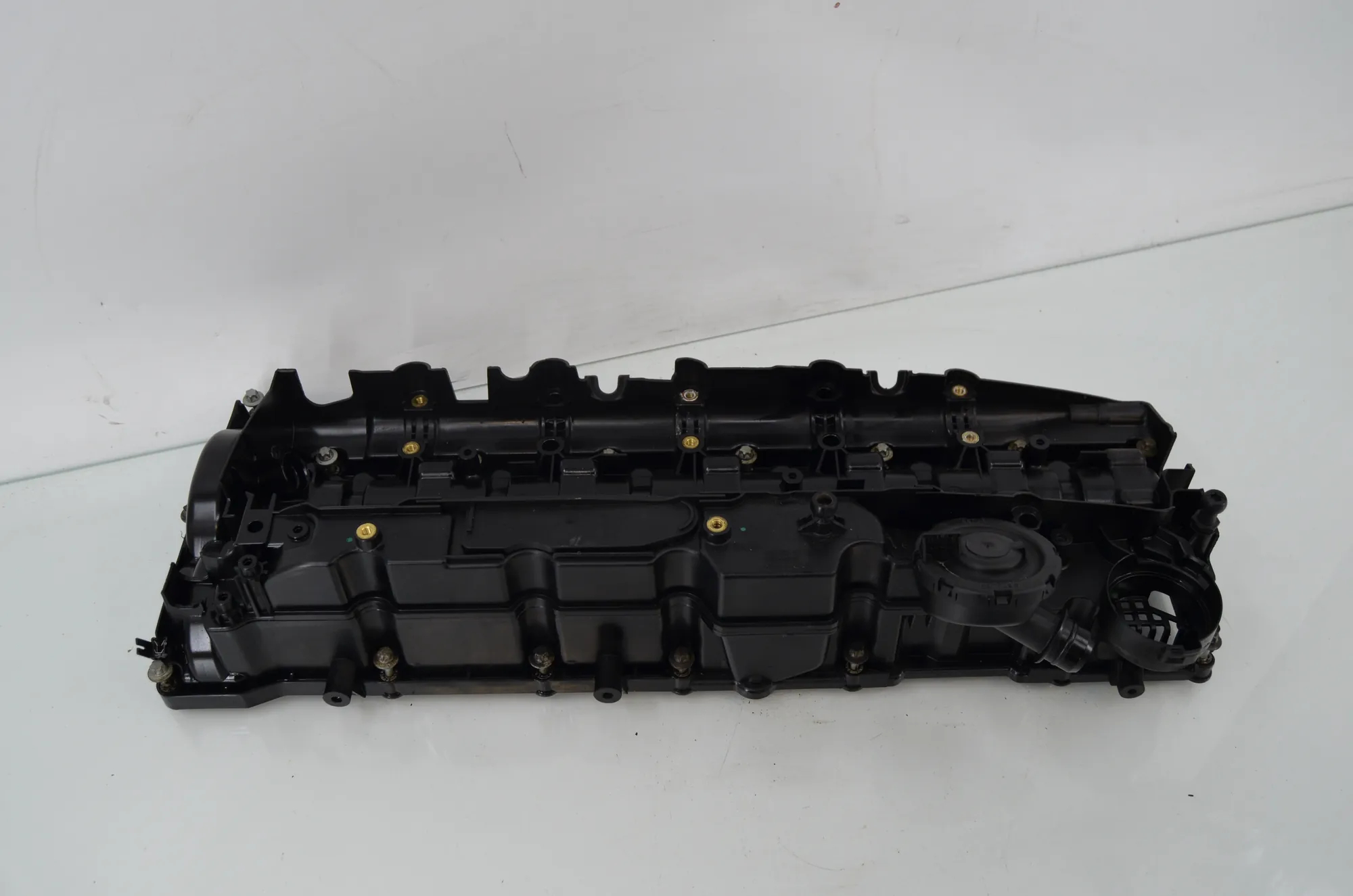 Valve Cover – OEM 34448405 · BMW 5 (F10) BMW 5 (F10) 530 d xDrive 2013 – 4