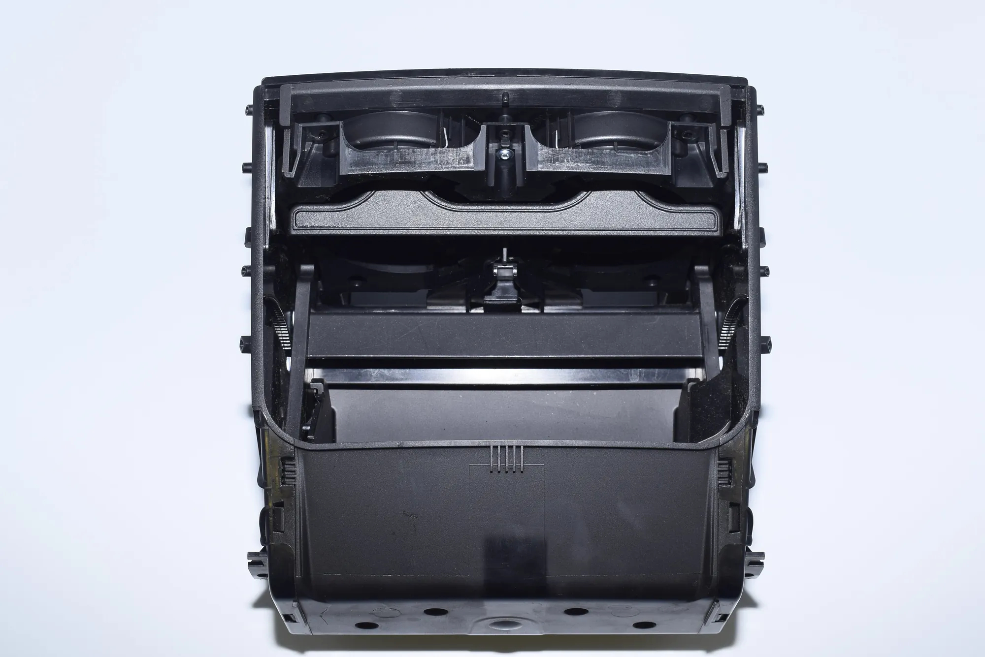 Cup Holder – OEM 7077955 · BMW X5 (E53) 4.8 is 2004 – 5