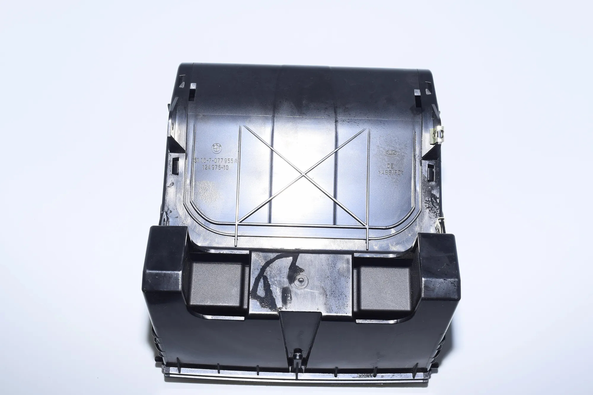 Cup Holder – OEM 7077955 · BMW X5 (E53) 4.8 is 2004 – 2