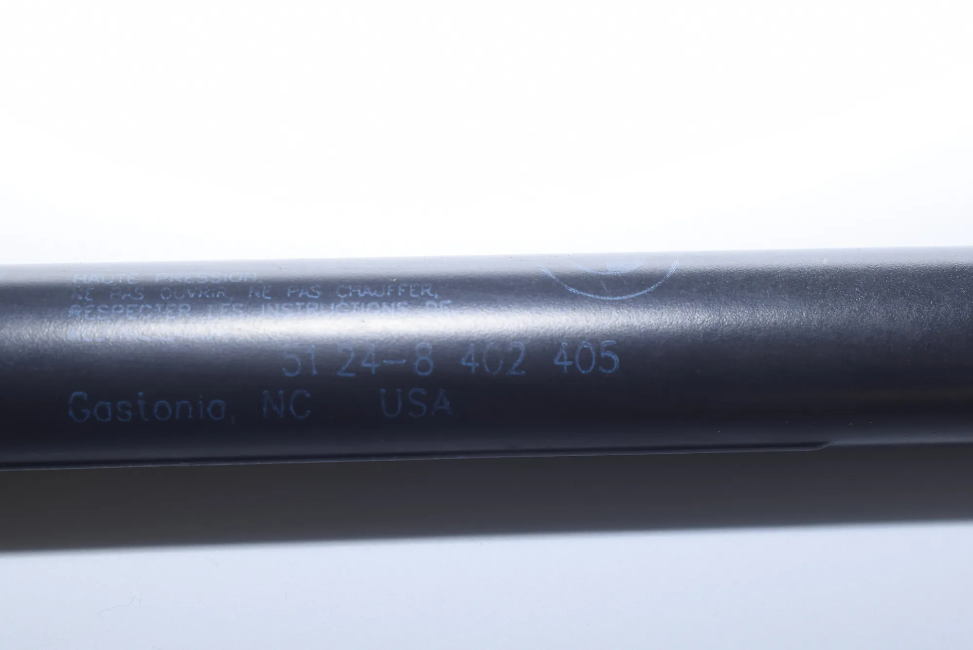 Right Side Tailgate Gas Strut – OEM 8402405 · BMW X5 (E53) 4.8 is 2004 – 6