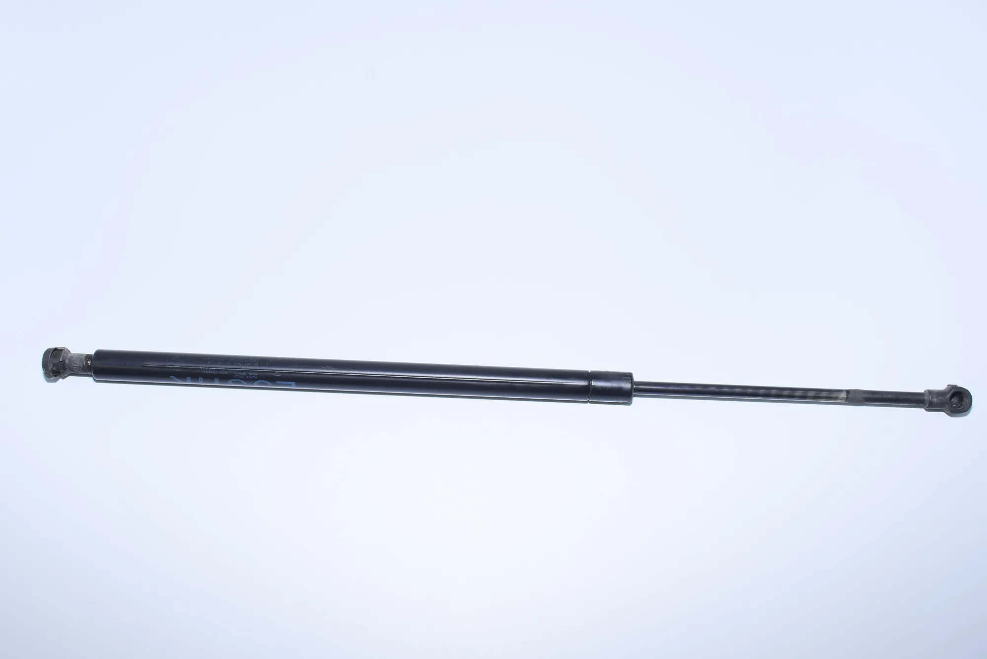 Left Side Tailgate Gas Strut – OEM 8402405 · BMW X5 (E53) 4.8 is 2004