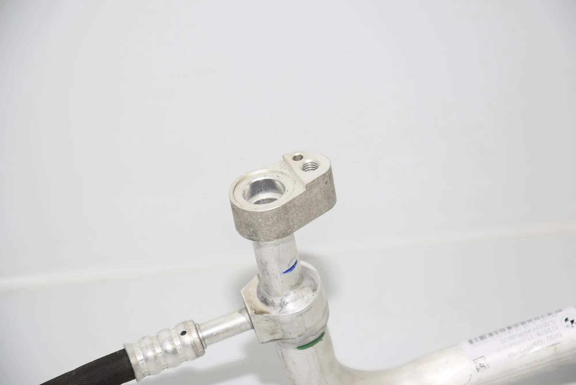A/C Air Con Hose Pipe – OEM 9291282 · BMW i3 (I01) Hybrid 2017 – 3