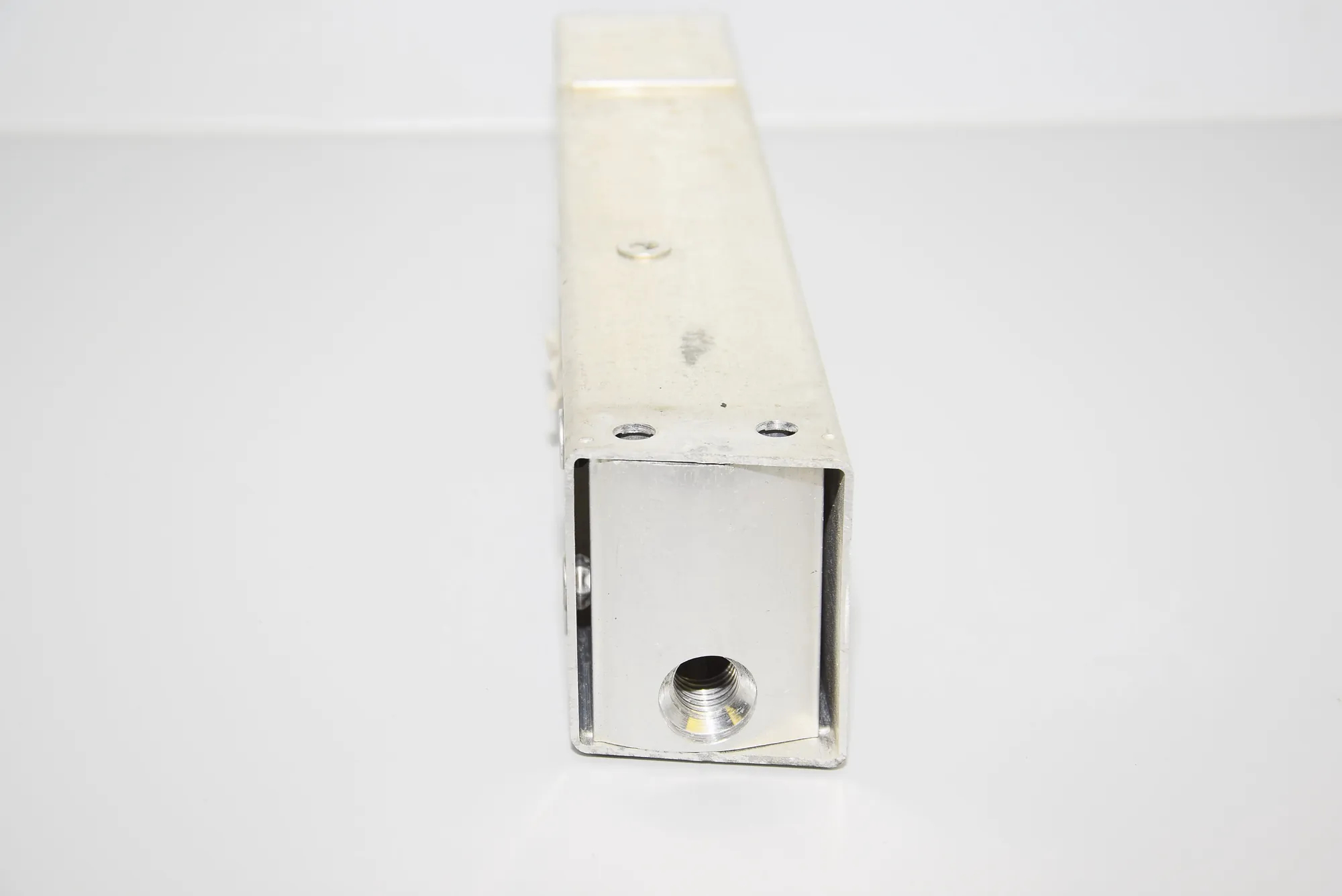 Other Body Parts – OEM 7375468 · BMW i3 (I01) Hybrid 2017 – 4