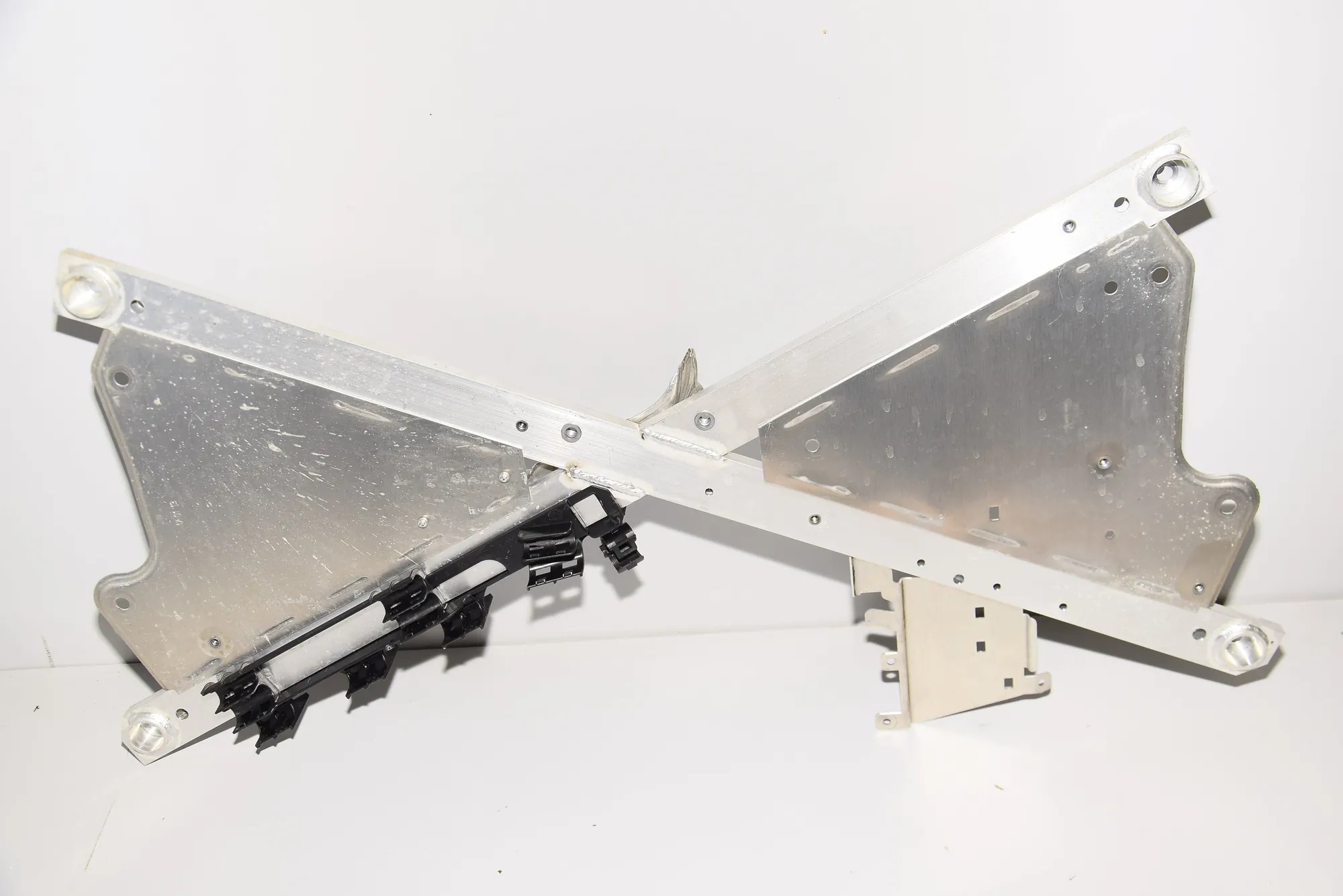 Other Underbody Cover – OEM 6879520 · BMW i3 (I01) Hybrid 2017 – 7