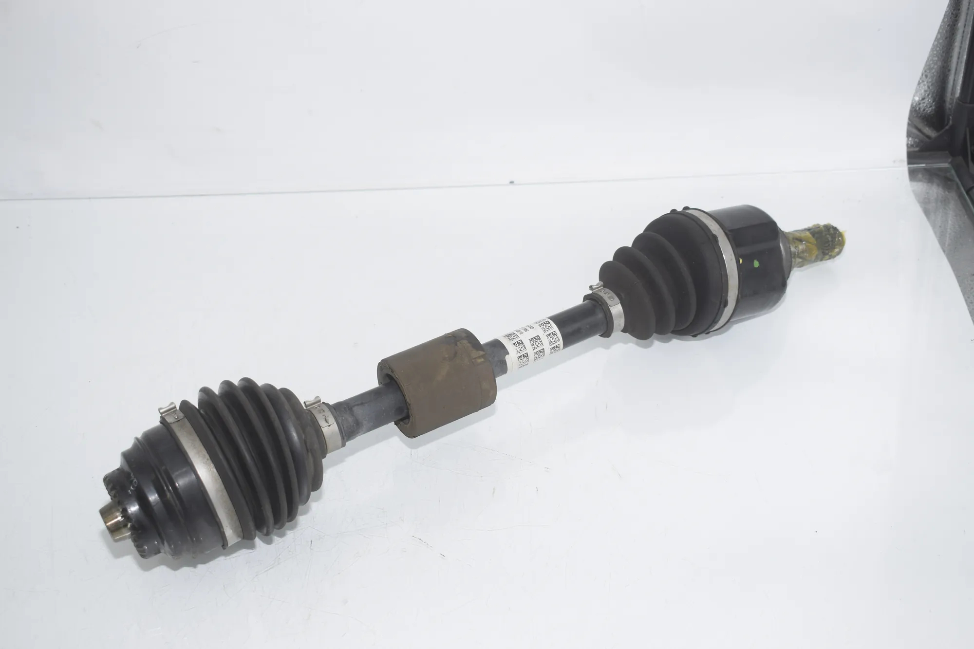 Front Left Driveshaft – OEM 8643363 · BMW 2 Gran Tourer (F46) 216 i 2018