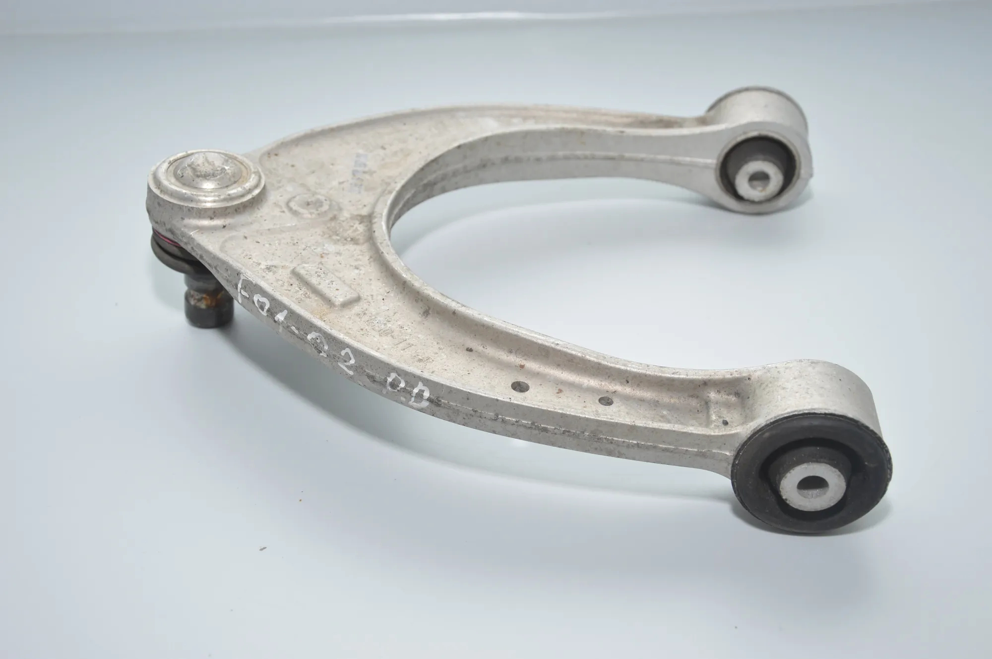 Front Right Upper Control Arm – OEM 6775967 · BMW 7 (F01, F02) BMW 7 (F01, F02) 2008 – 4