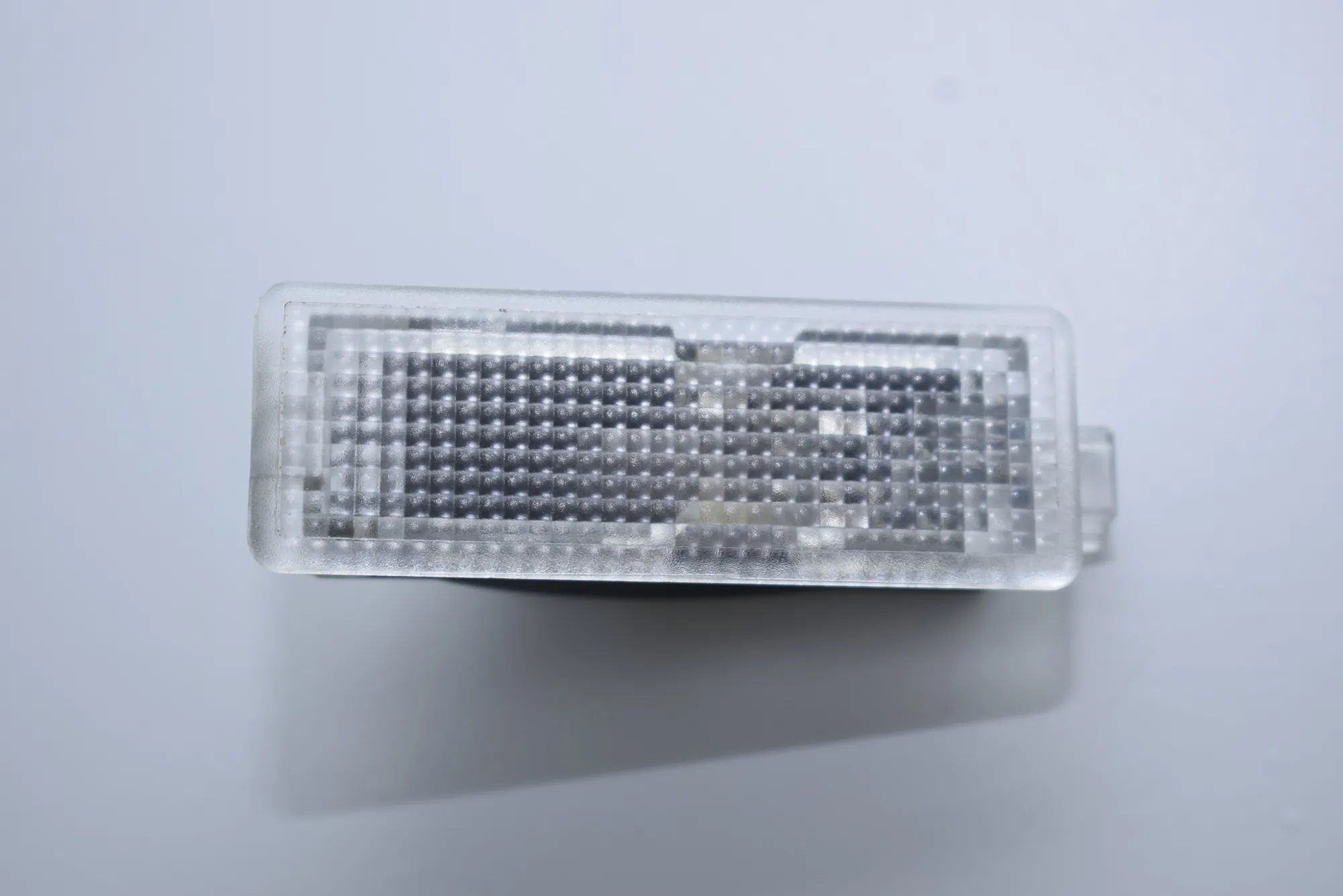 Interior Lighting – OEM 6962009 · BMW 7 (E65, E66, E67) BMW 7 (E65, E66, E67) 2001