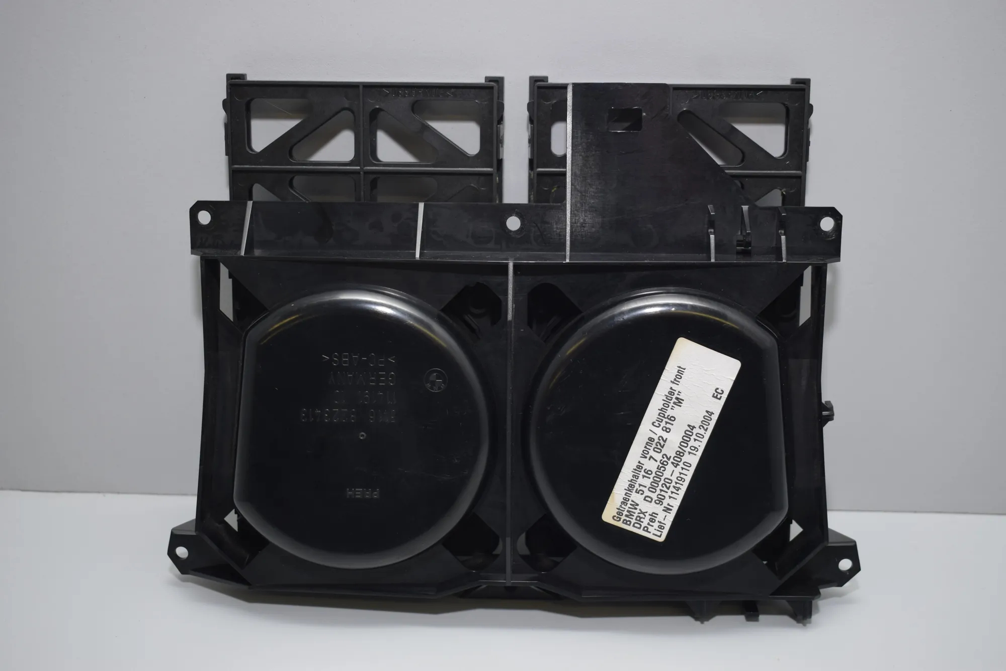 Cup Holder – OEM 7022816 · BMW 7 (E65, E66, E67) BMW 7 (E65, E66, E67) 2004 – 5